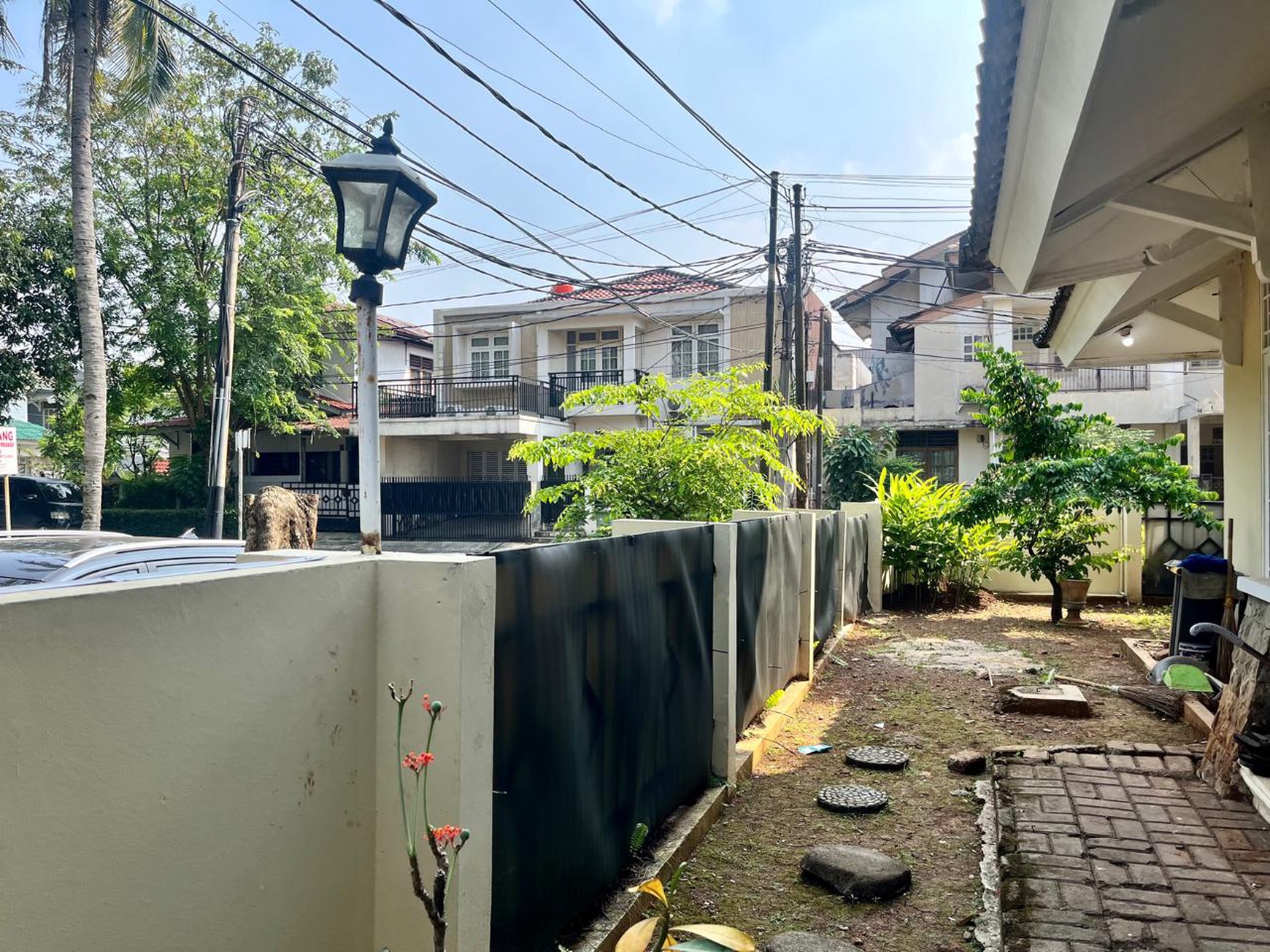 RUmah 2 lantai, lokasi strategis di Bintaro Sektor 9