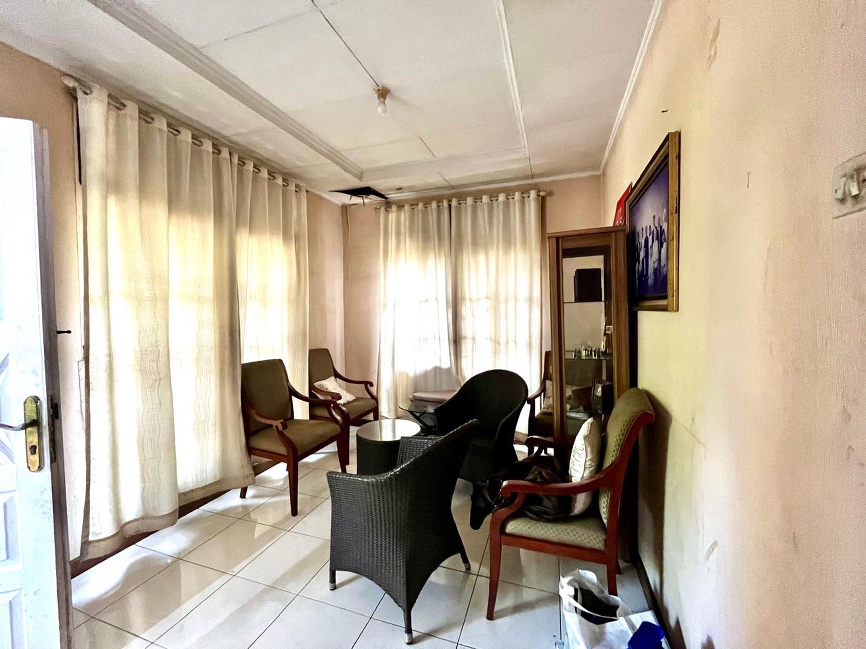 RUmah 2 lantai, lokasi strategis di Bintaro Sektor 9