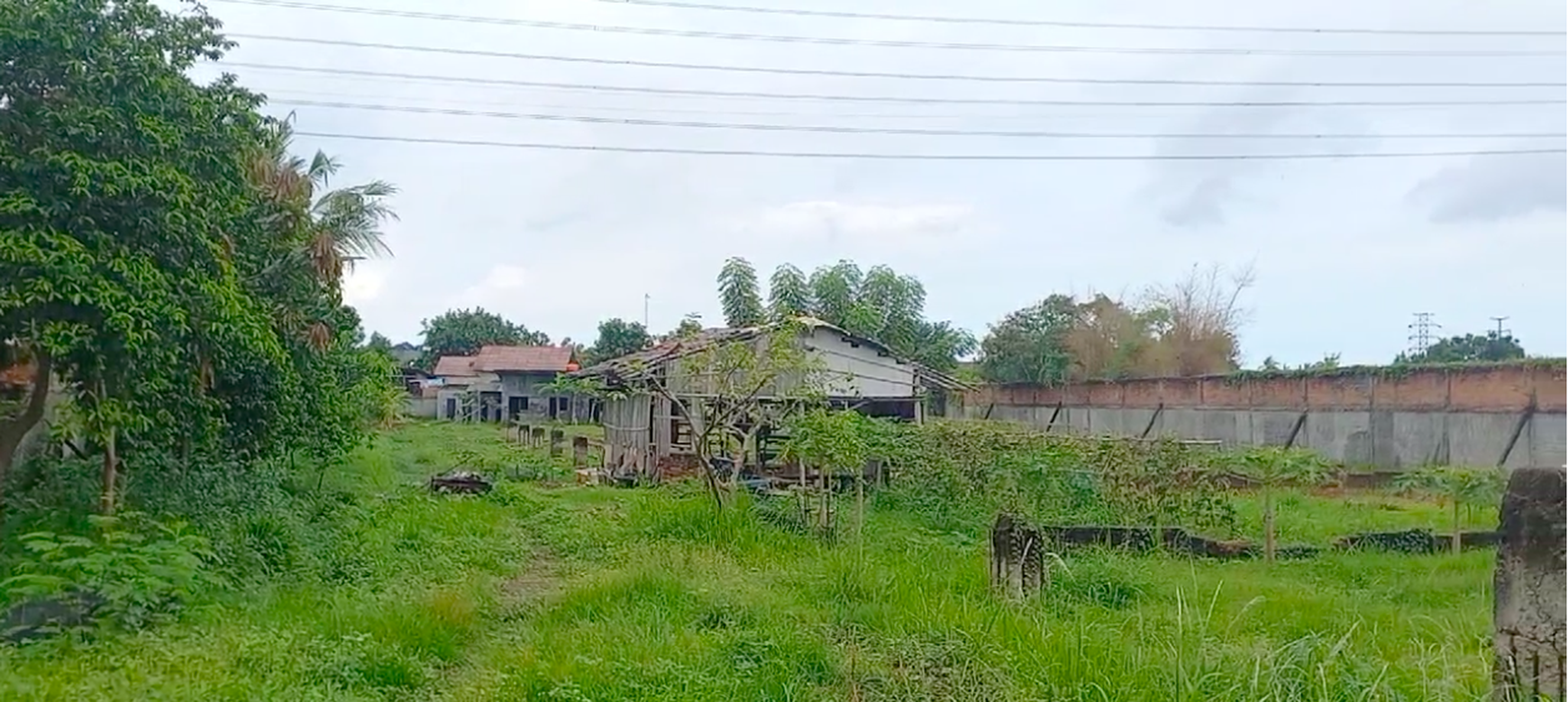 Tanah disewakan Teluk Naga ( Sudah ada Fondasi Gudang )