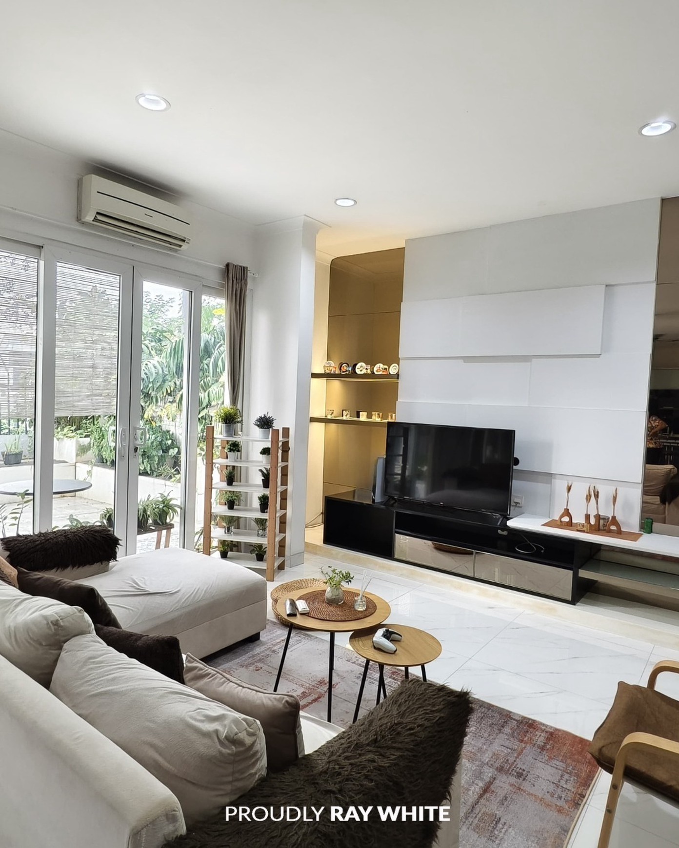 Rumah Depan Taman Luas, The Icon Ritzone BSD CITY dekat AEON Mall