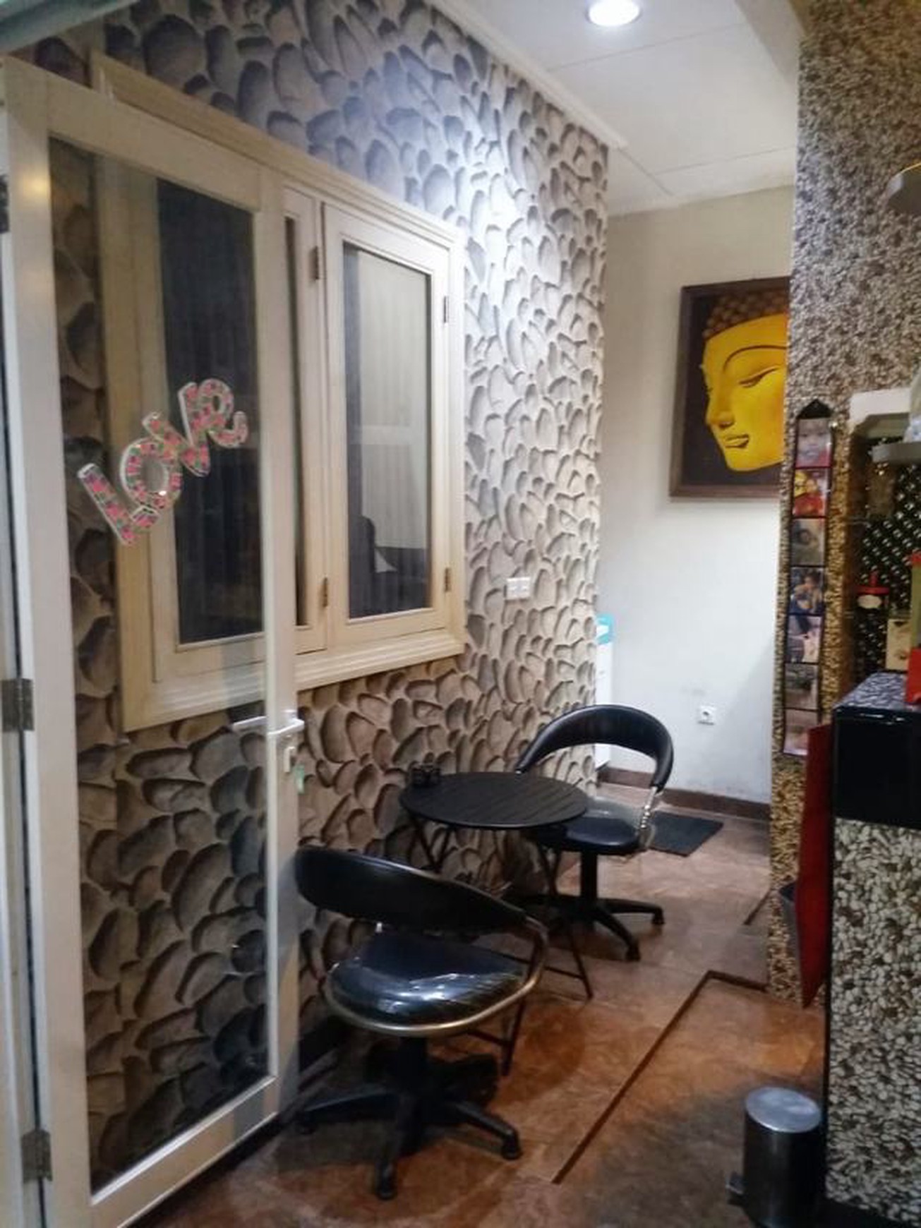 Dijual Rumah Bagus 2 Lantai, Villa Melati Mas, Sudah Renov, Bebas Banjir