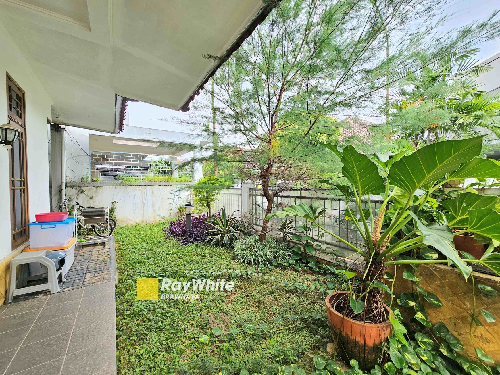 Rumah di Kompleks Vila Delima, Lebak Bulus, Jakarta Selatan, 3 km ke MRT Lebak Bulus