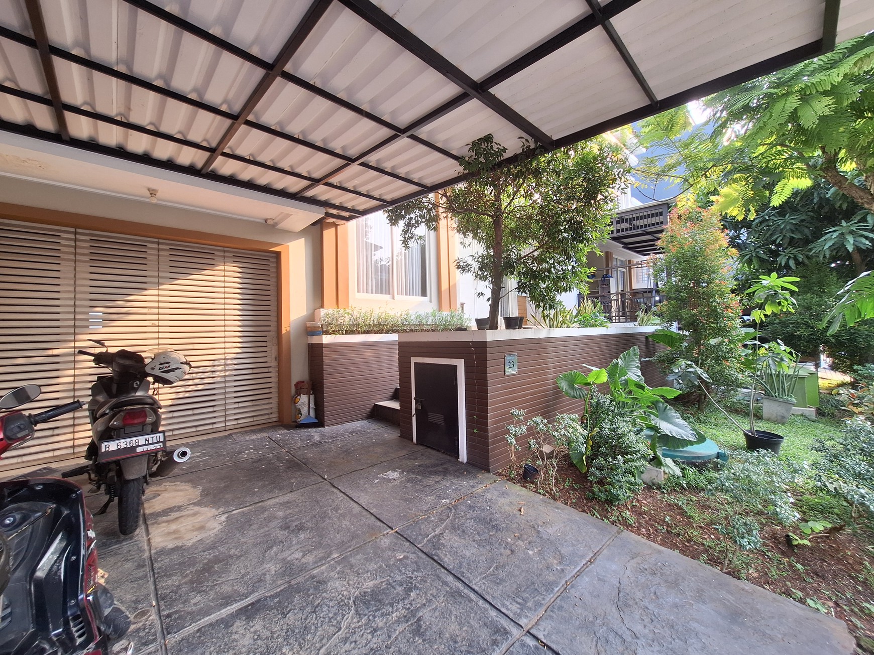 Disewa Rumah Furnished, Residence One Serpong Tangerang Satan, Selangkah ke Binus Internasional School, Rapih, Siap Huni