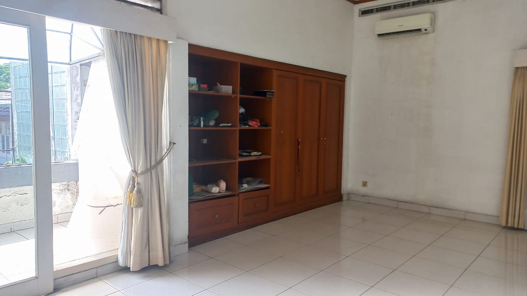 DISEWA RUMAH 2 LT Lokasi STRATEGIS