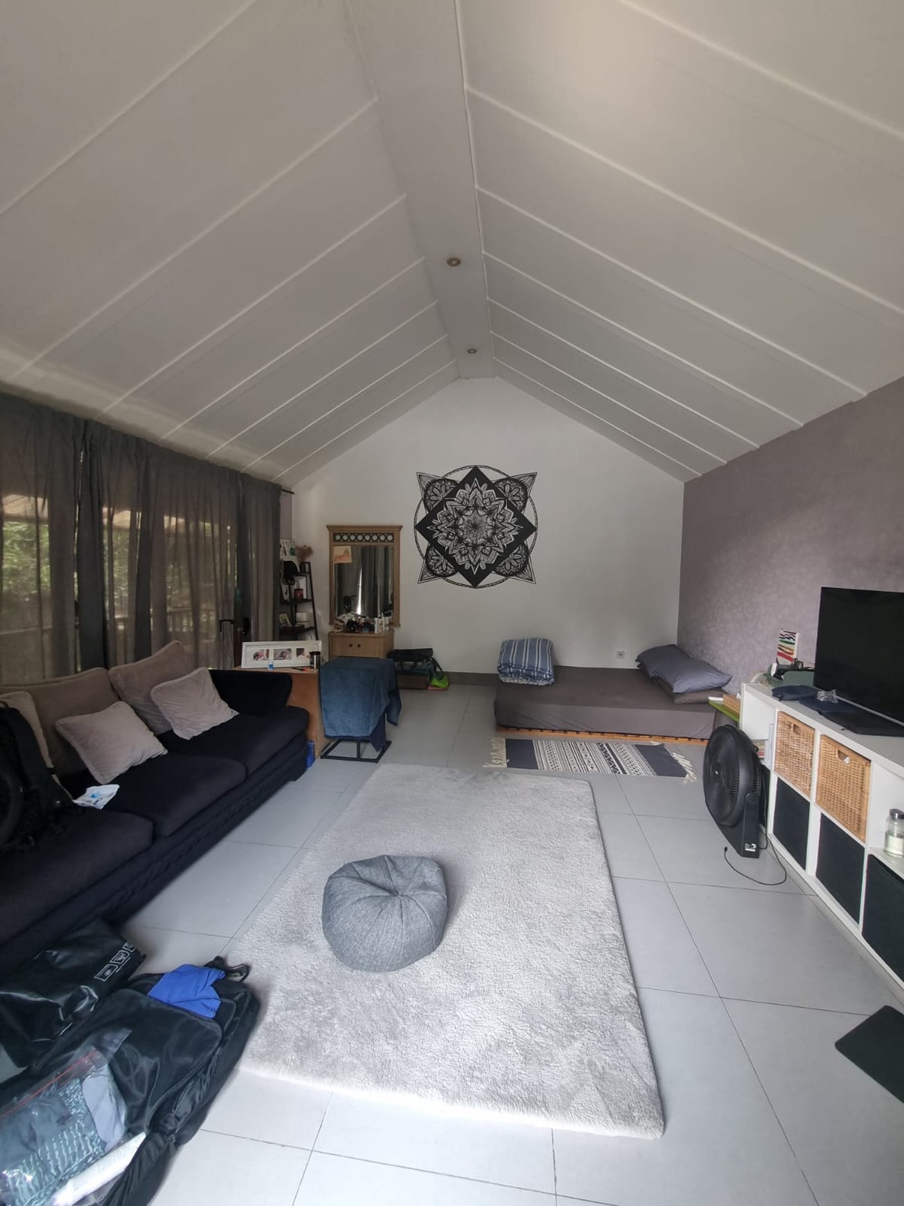 Dijual rumah bagus dalam cluster di Jagakarsa dengan security 24 jam