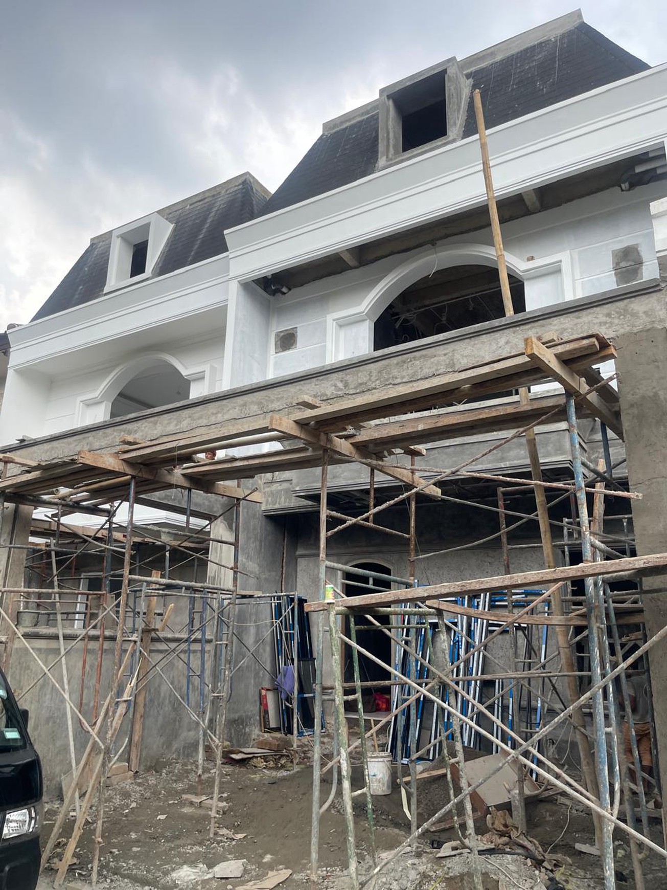 Dijual Town House Lebak Bulus Unit 16