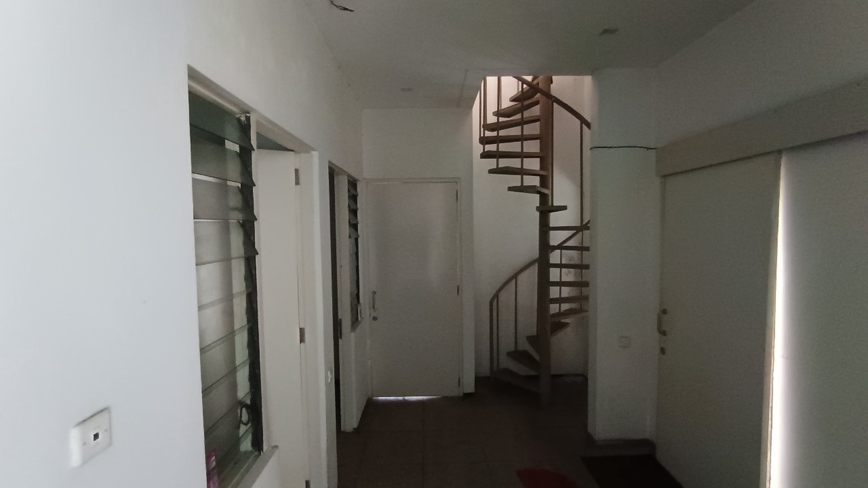Dijual Rumah 2 Lantai Mewah Lokasi Strategis di Ciputat Timur, Banten