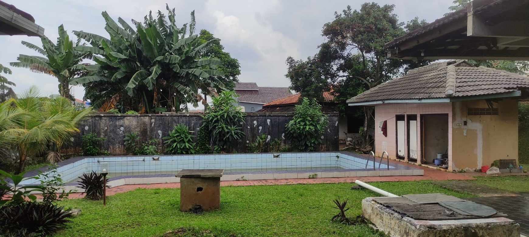 :Dijual rumah di Limo