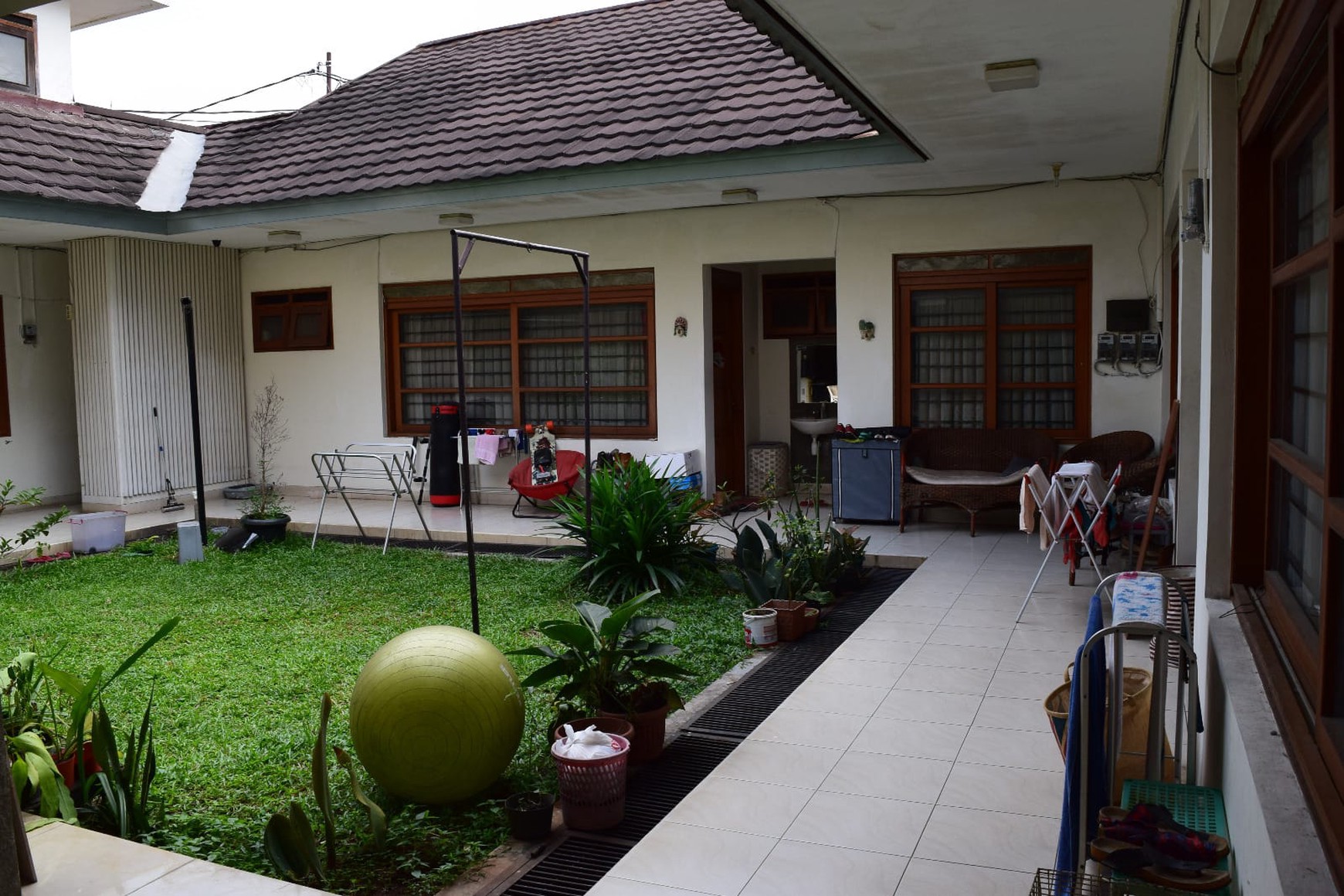 DIJUAL RUMAH SIAP HUNI Untuk Komersial Lokasi STRATEGIS di BLOK A - Fatmawati