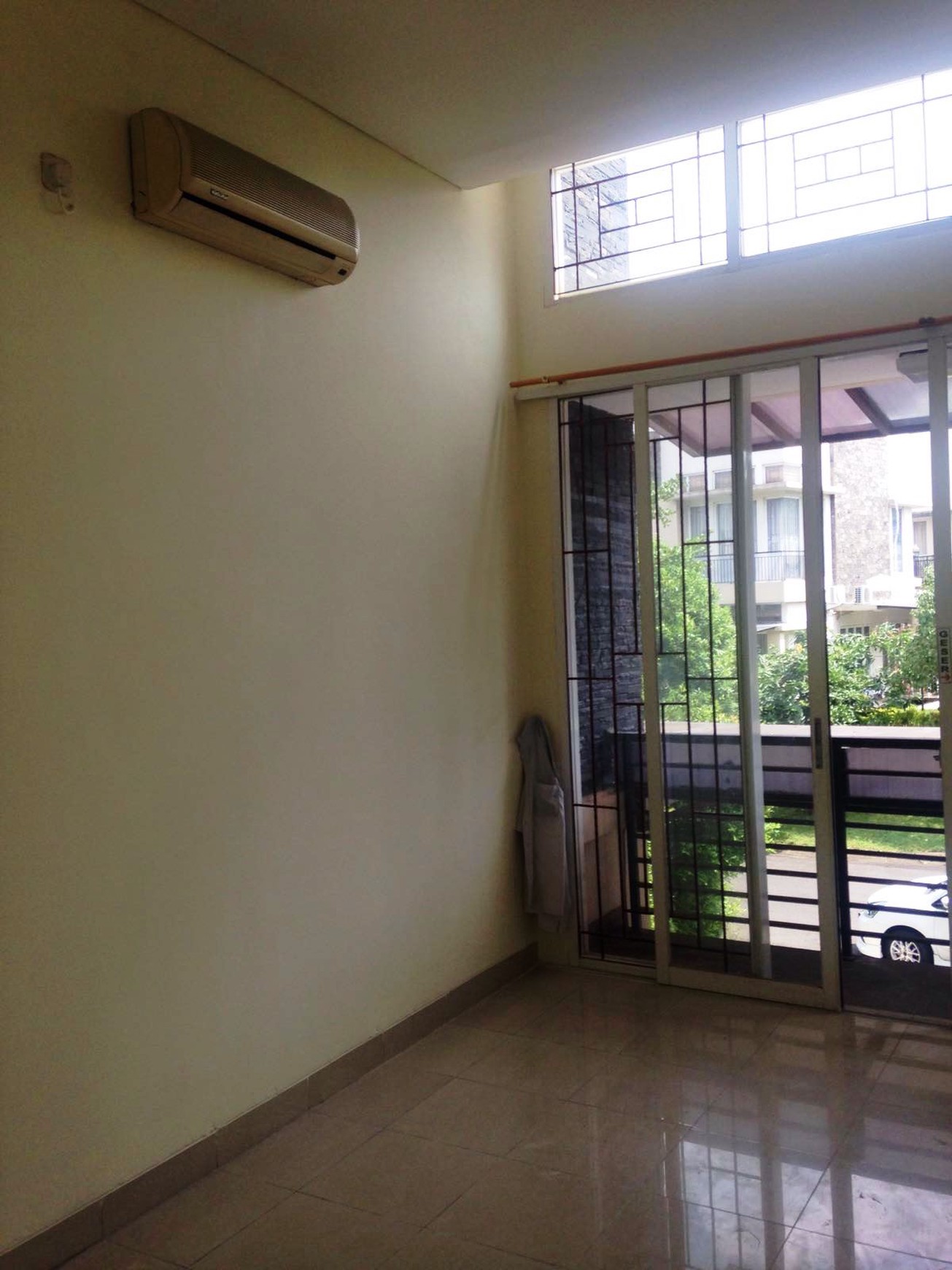 Rumah Bagus Siap Huni Asri di Kebayoran Terrace, Bintaro Jaya Sektor 7