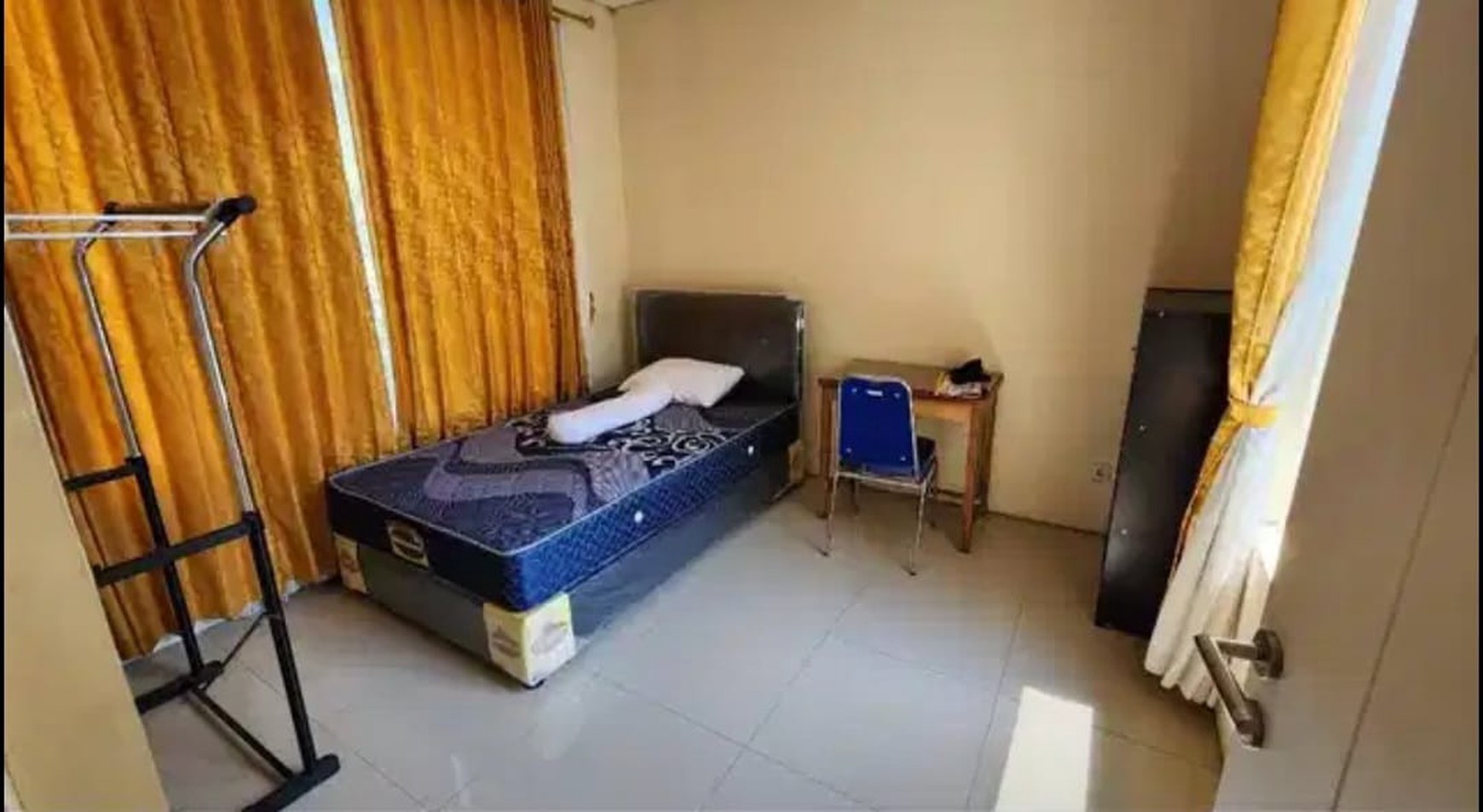 Disewakan Rumah Semi Furnish Royal Residence Wiyung Surabaya