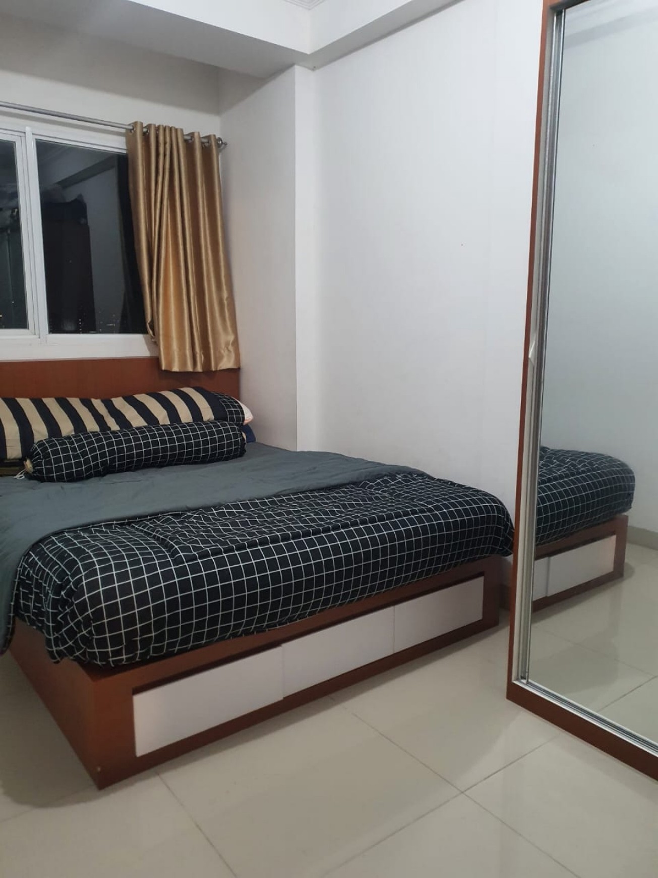 Dijual 1BR furnished lantai 9 Apartemen Signature Park Grande MT Haryono