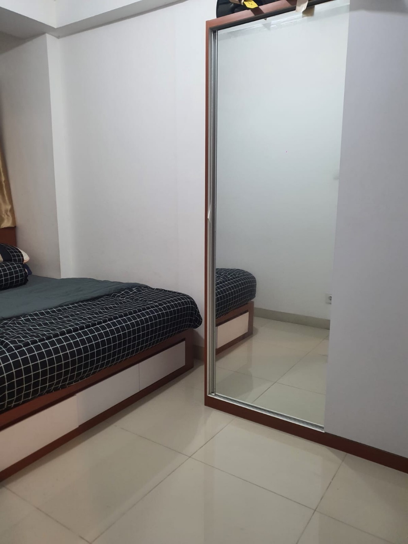 Dijual 1BR furnished lantai 9 Apartemen Signature Park Grande MT Haryono