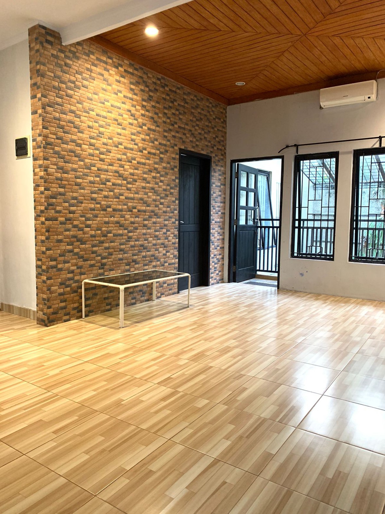 Rumah Bagus Siap Huni Asri di Emerald Terrace, Bintaro Jaya Sektor 9