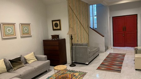 Rumah Bagus Siap Huni Asri di Emerald Terrace, Bintaro Jaya Sektor 9