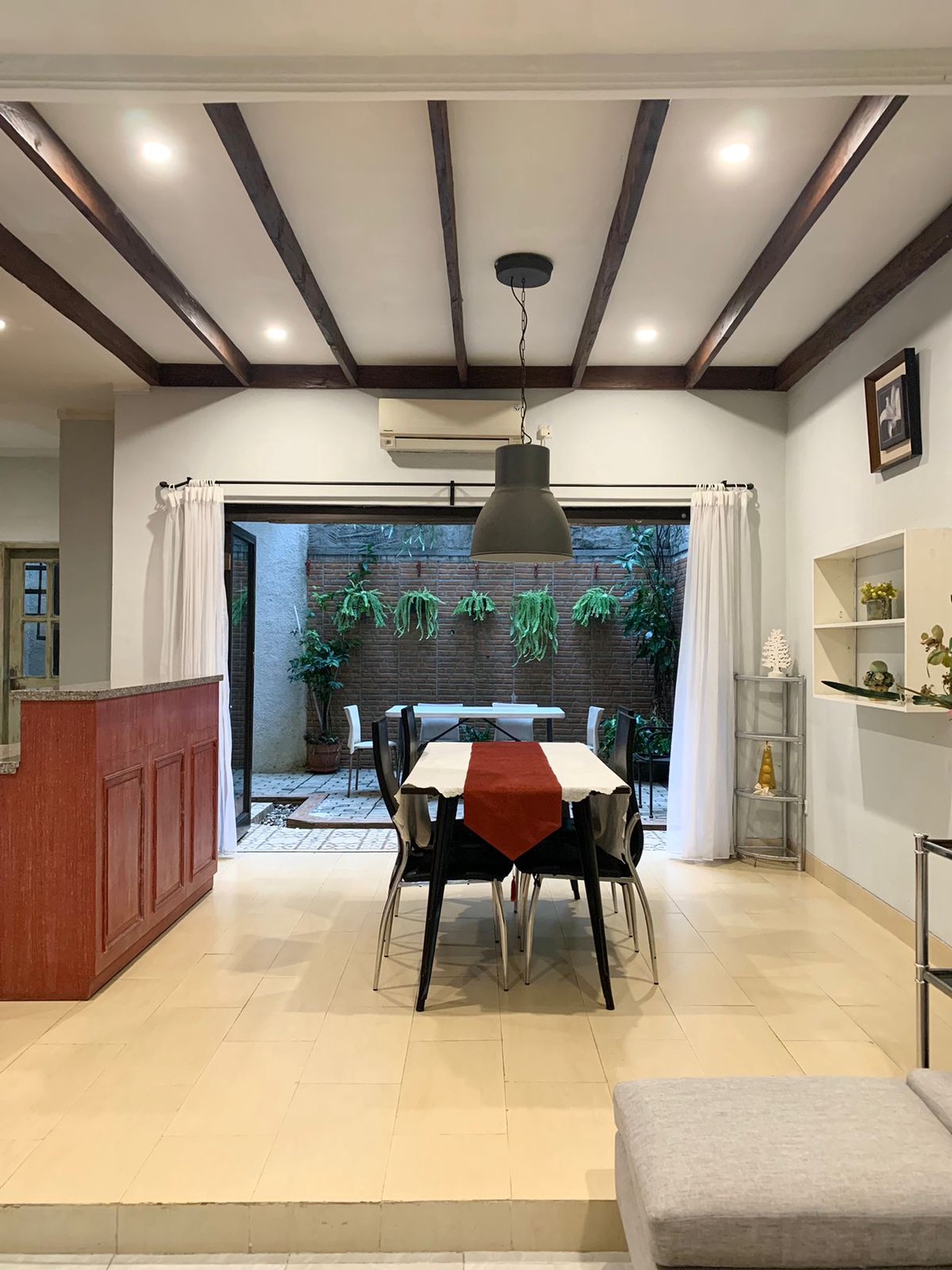 Rumah Bagus Siap Huni Asri di Emerald Terrace, Bintaro Jaya Sektor 9