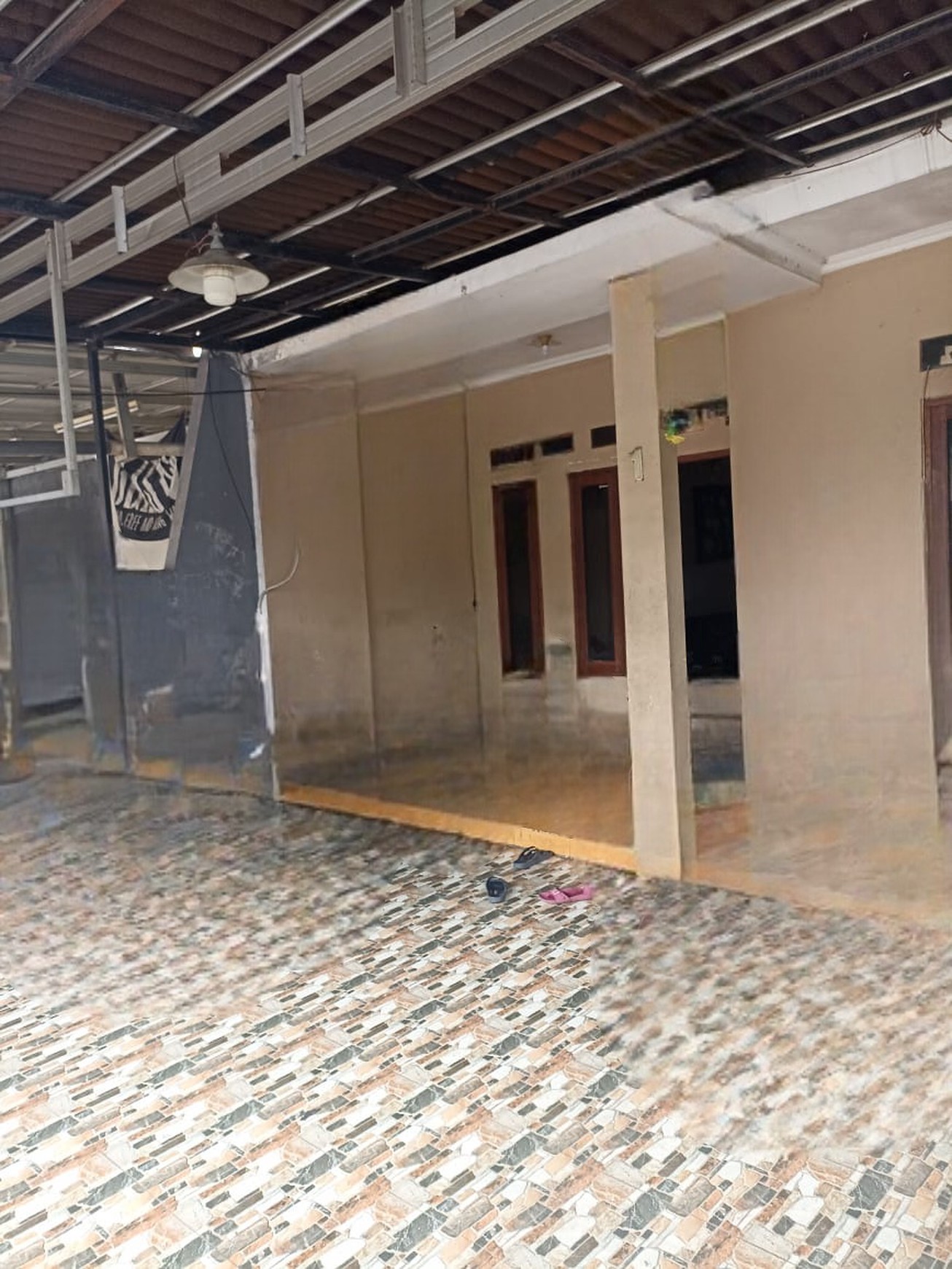 Dijual Rumah Staregis di Ciputat  - Dekat Pintu Tol Pamulang