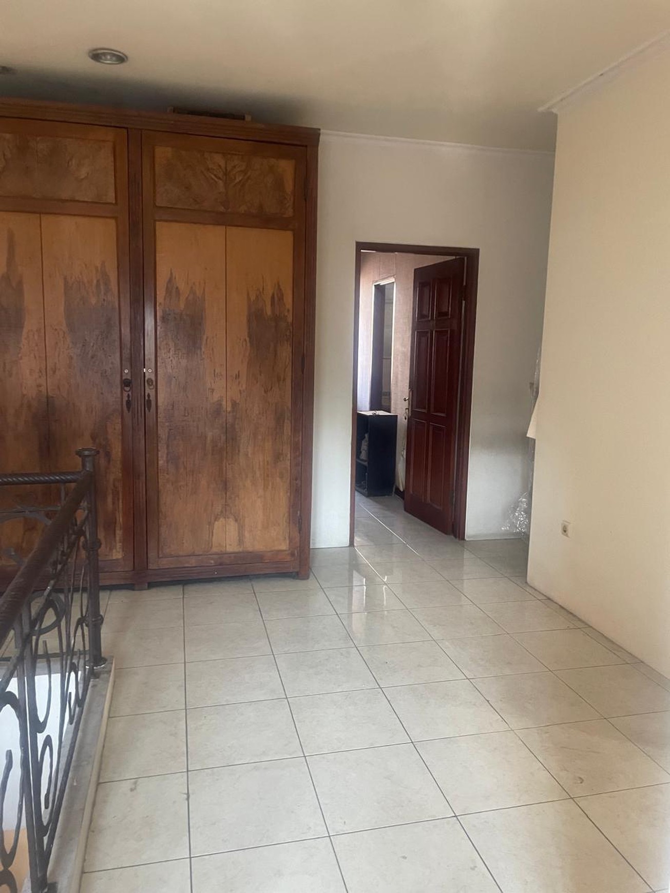 Rumah DiJual di Pondok Indah - Lokasi Strategis dan Nyaman