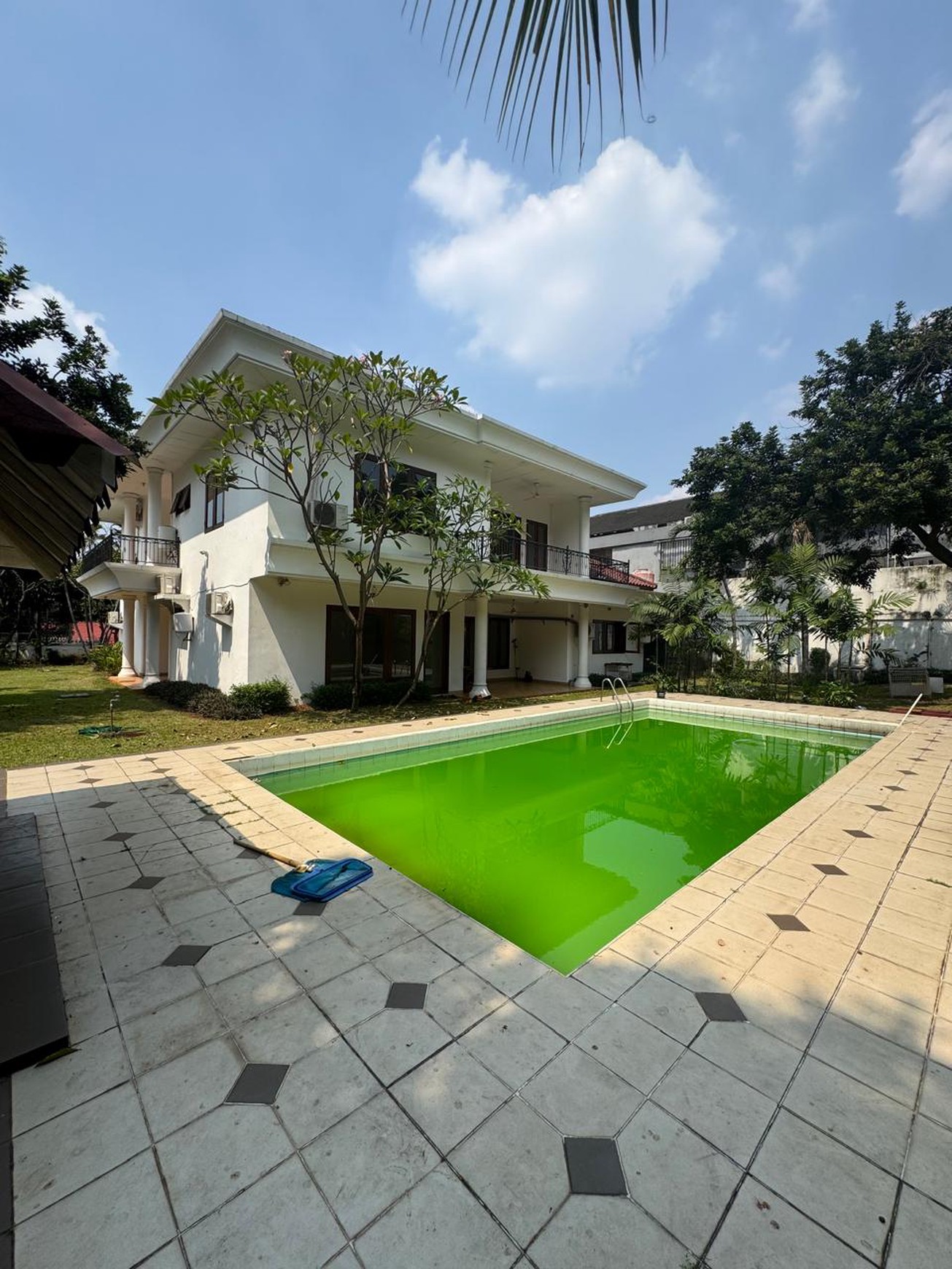 Rumah Hitung Tanah Area Cipete