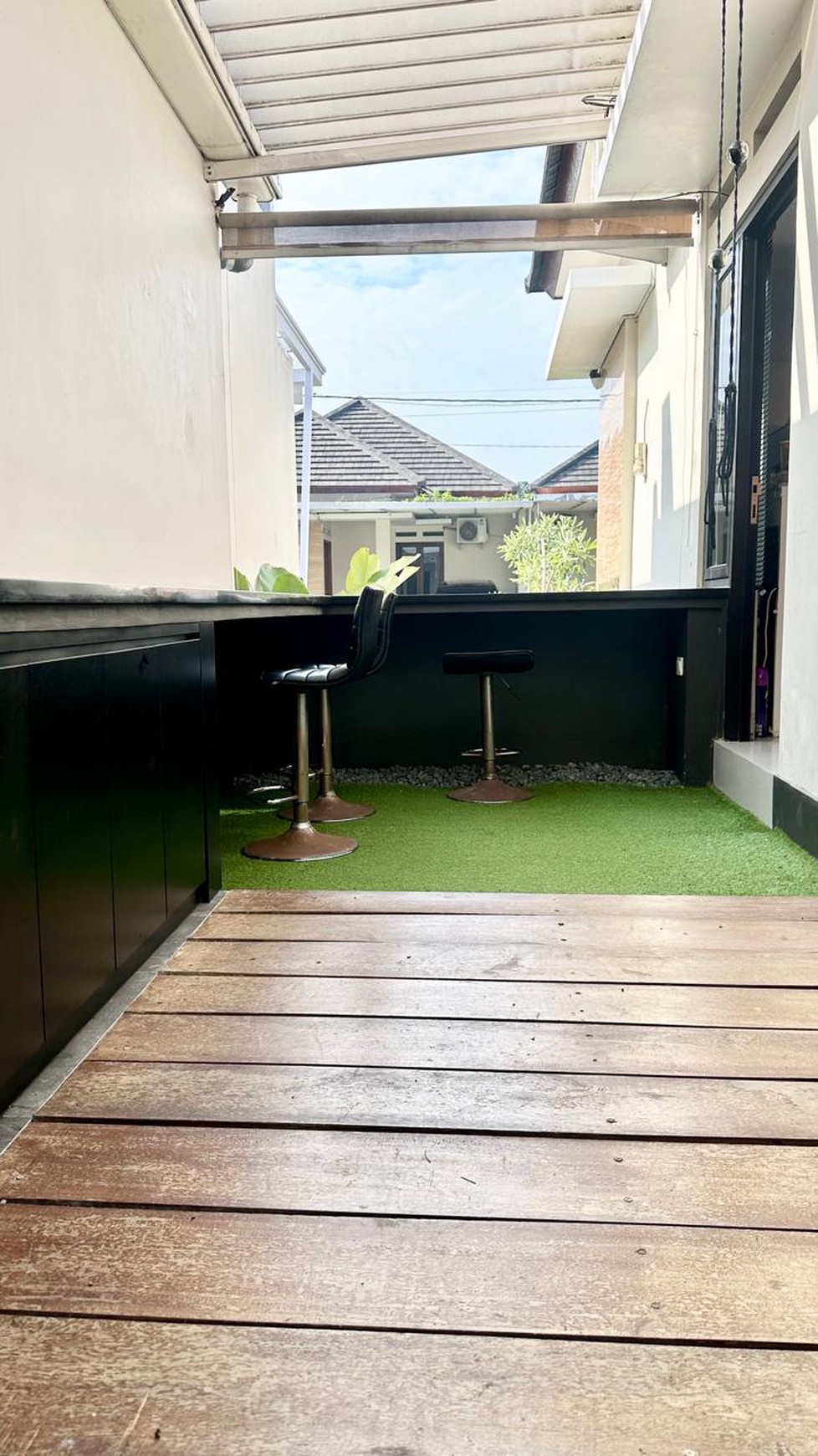 RUMAH CANTIK DENGAN DESAIN MINIMALIS, SIAP HUNI, DI PERUM ADARA CITRA, KALASAN, SLEMAN