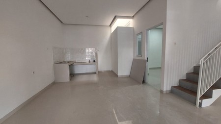 Rumah siap huni di ciputat