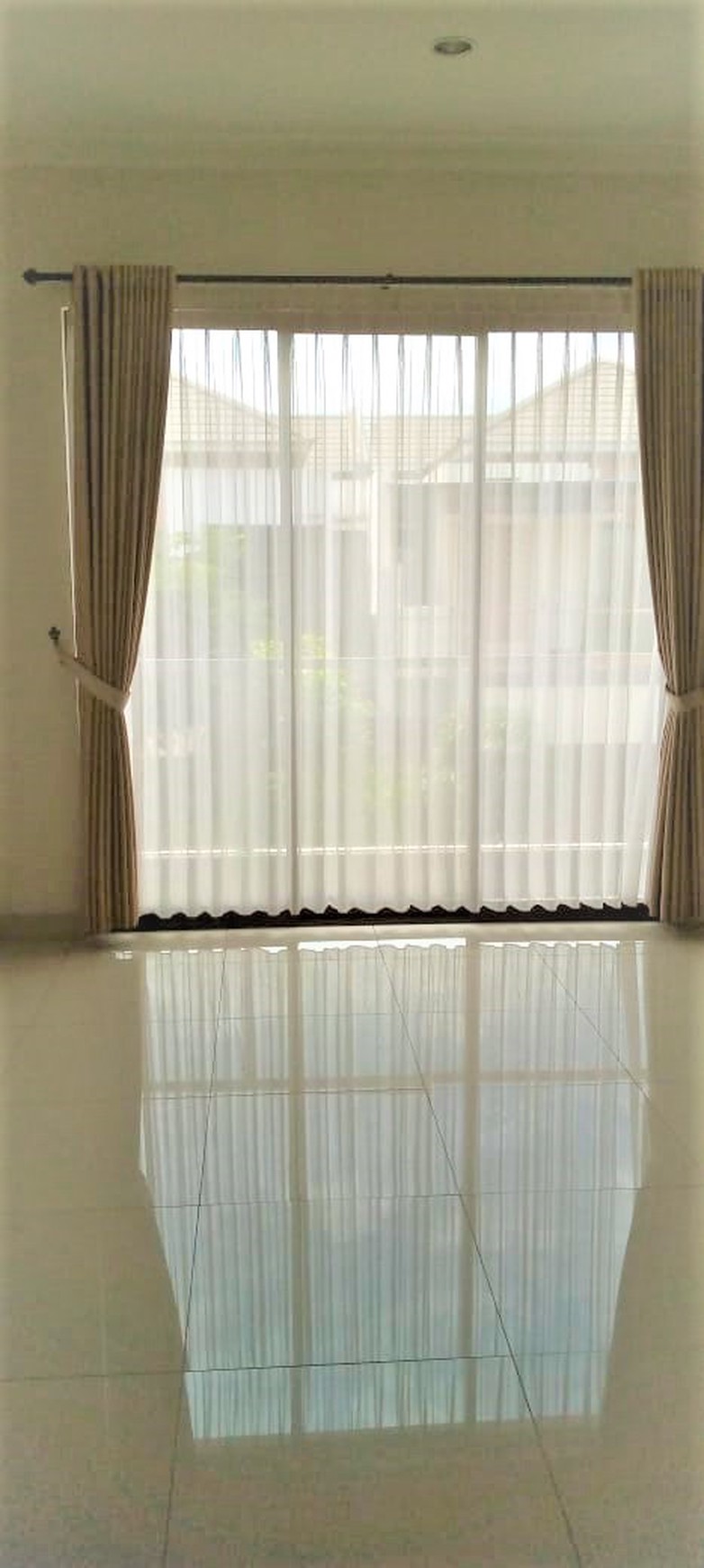 Rumah Siap Huni, Hunian Nyaman dan Asri @Discovery Serenity, Bintaro.