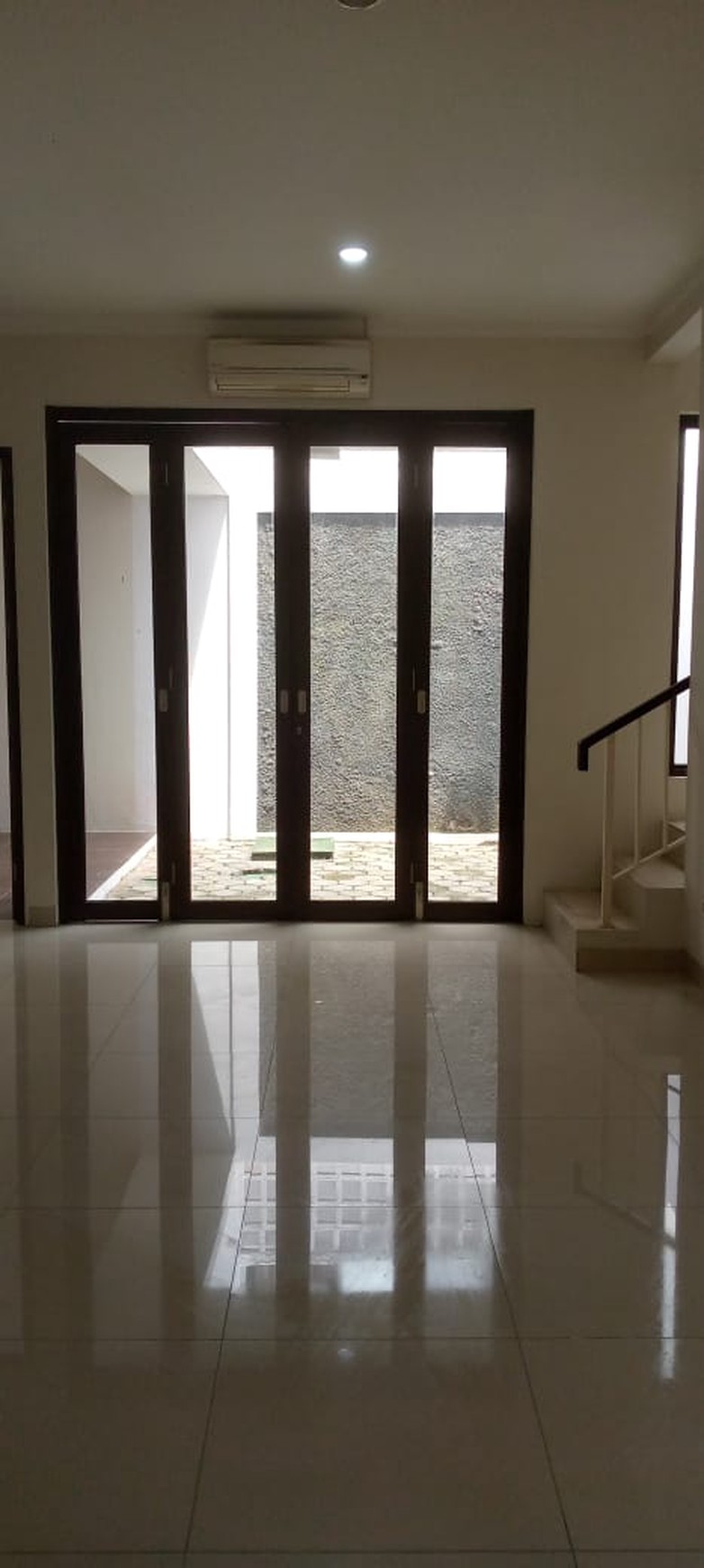 Rumah Siap Huni, Hunian Nyaman dan Asri @Discovery Serenity, Bintaro.