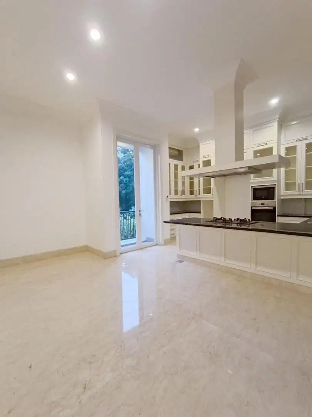 RUMAH DISEWA JALAN PRAPANCA KEBAYORAN BARU JAKARTA SELATAN