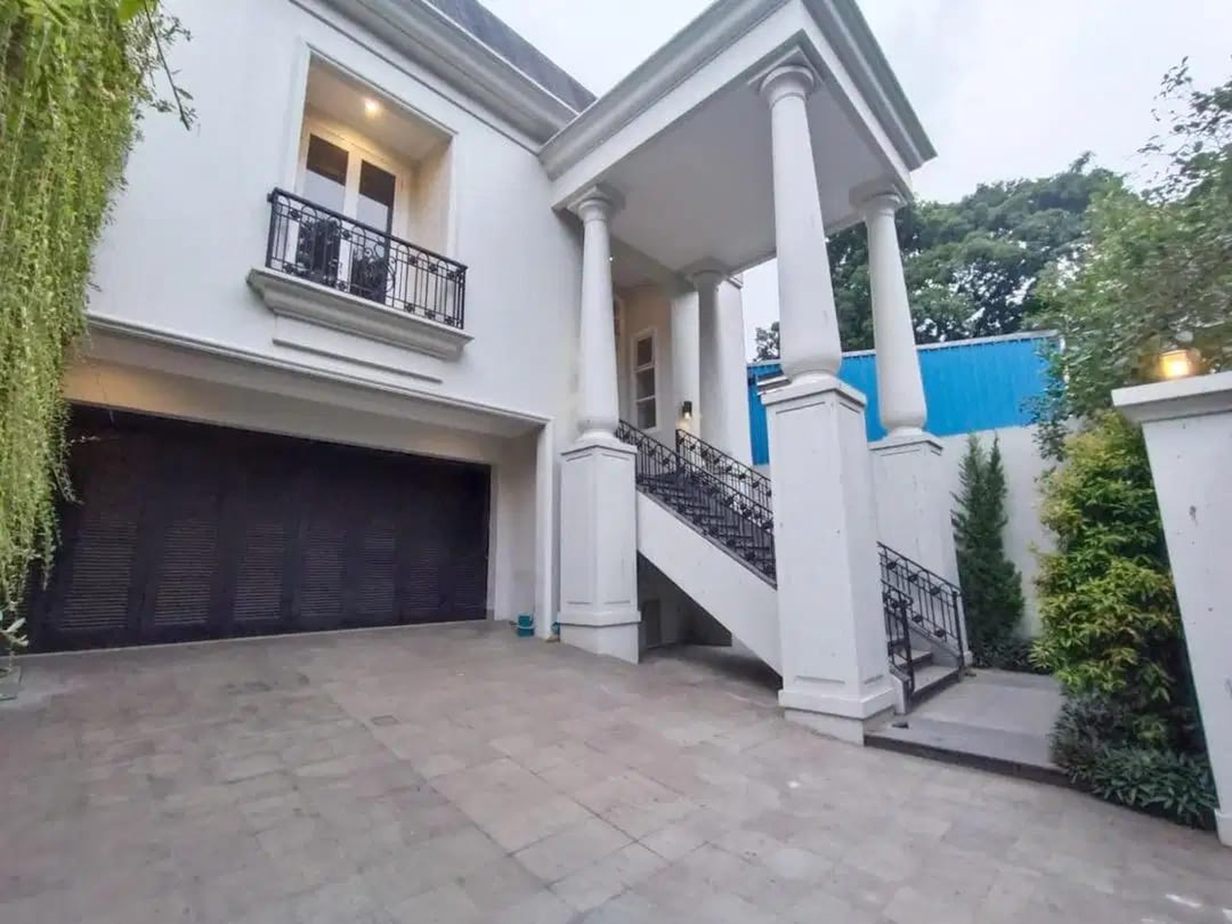 RUMAH DISEWA JALAN PRAPANCA KEBAYORAN BARU JAKARTA SELATAN