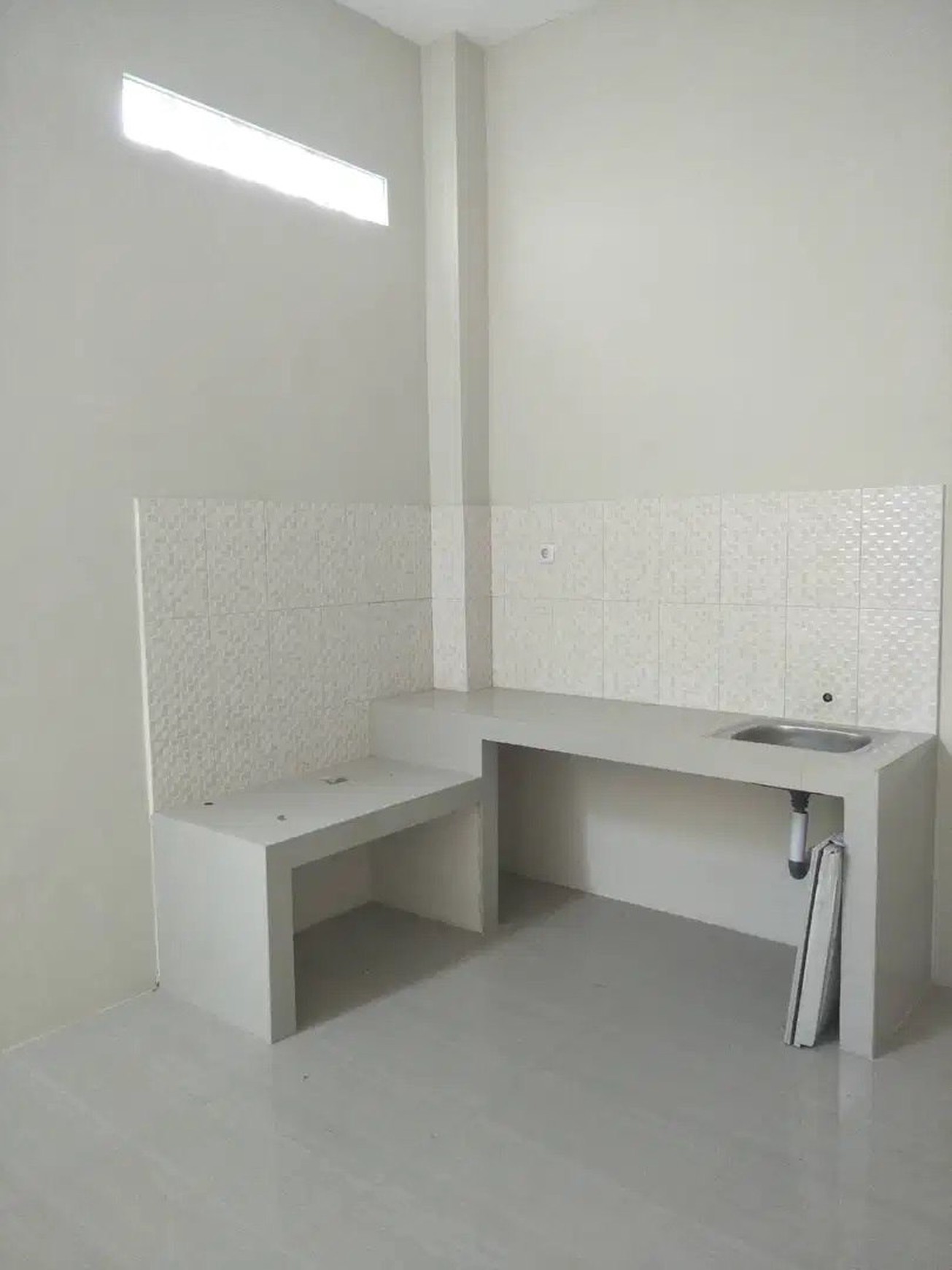 DIJUAL RUMAH PURI SAFIRA MENGANTI GRESIK SIAP HUNI