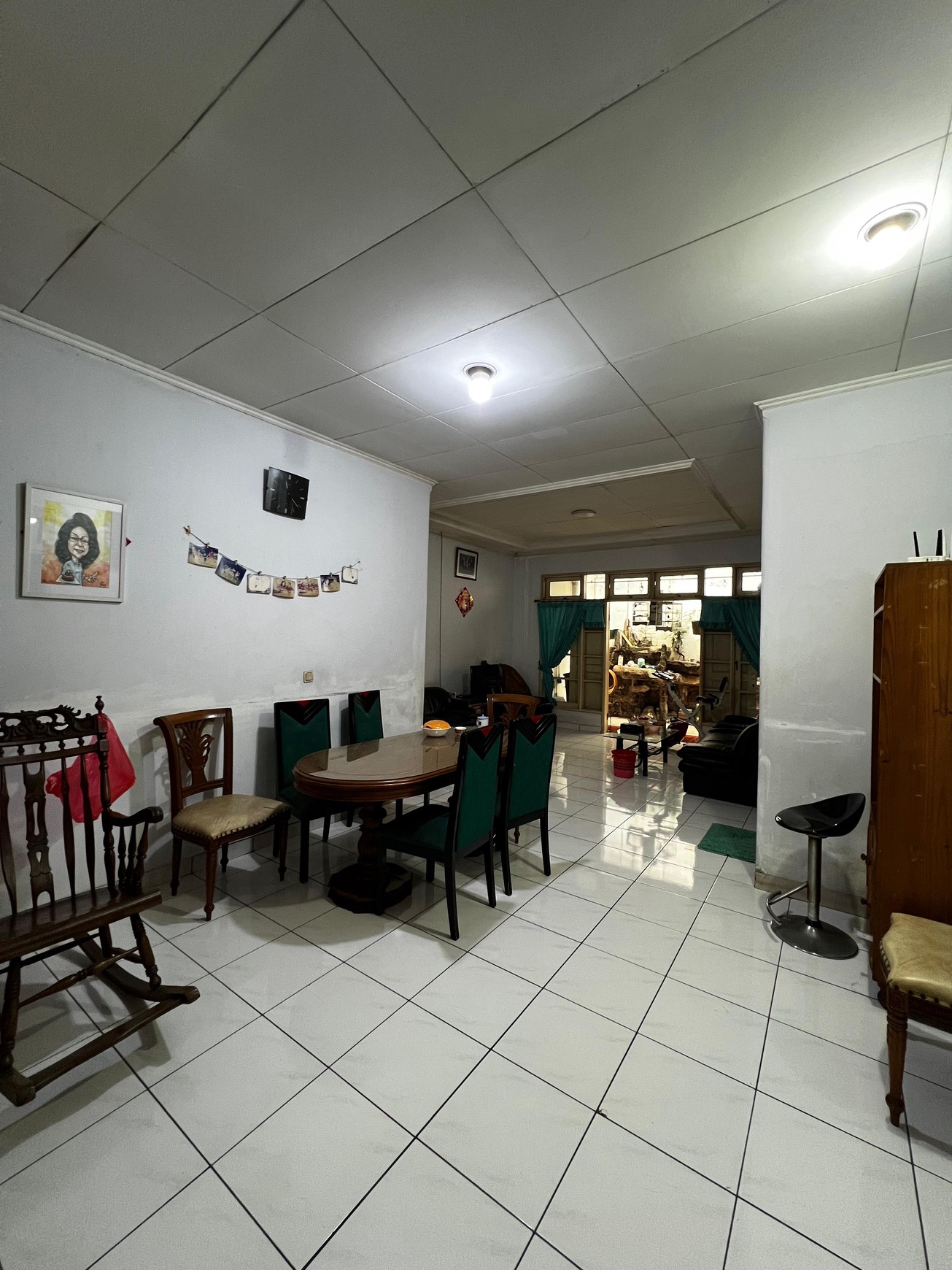 Dijual Rumah Tua Nyaman Siap Huni Duta Garden