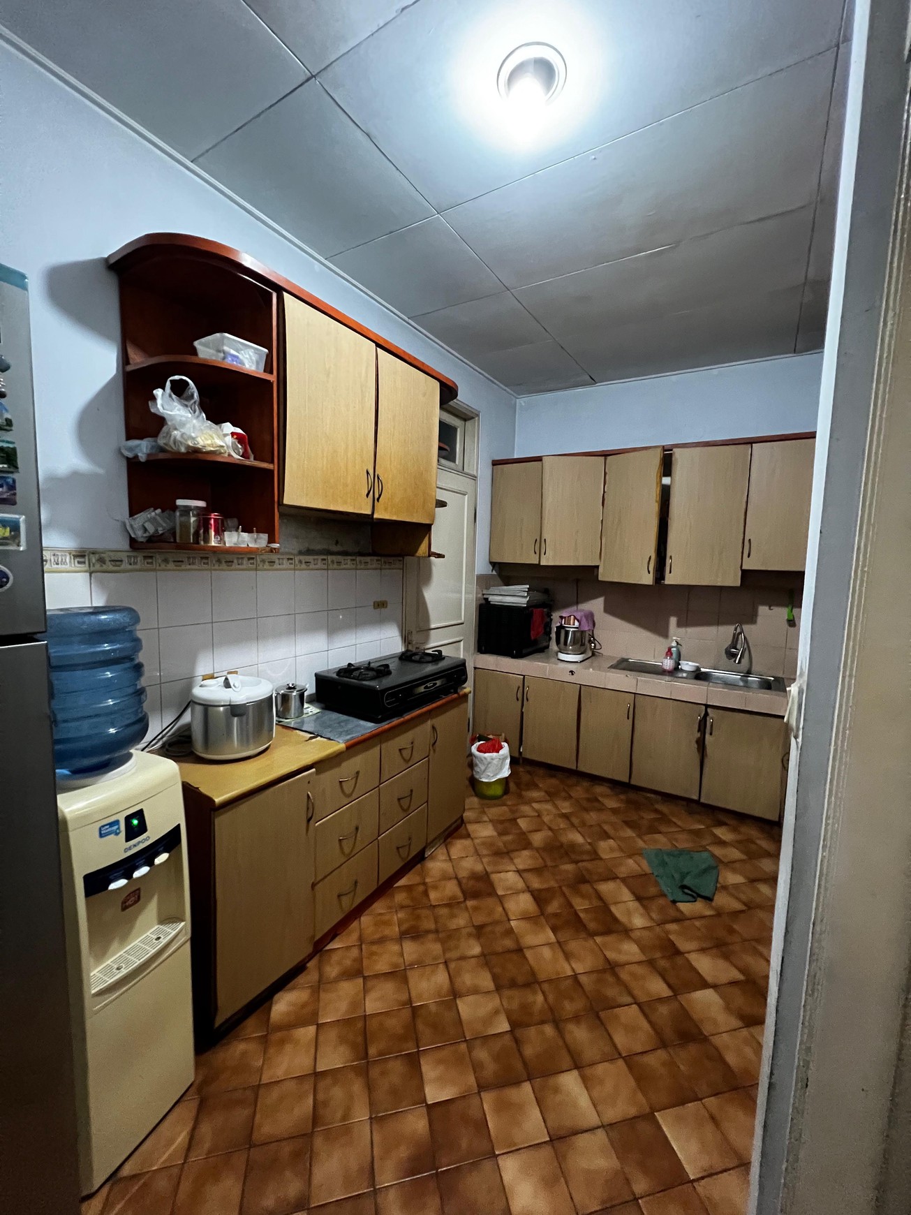 Dijual Rumah Tua Nyaman Siap Huni Duta Garden