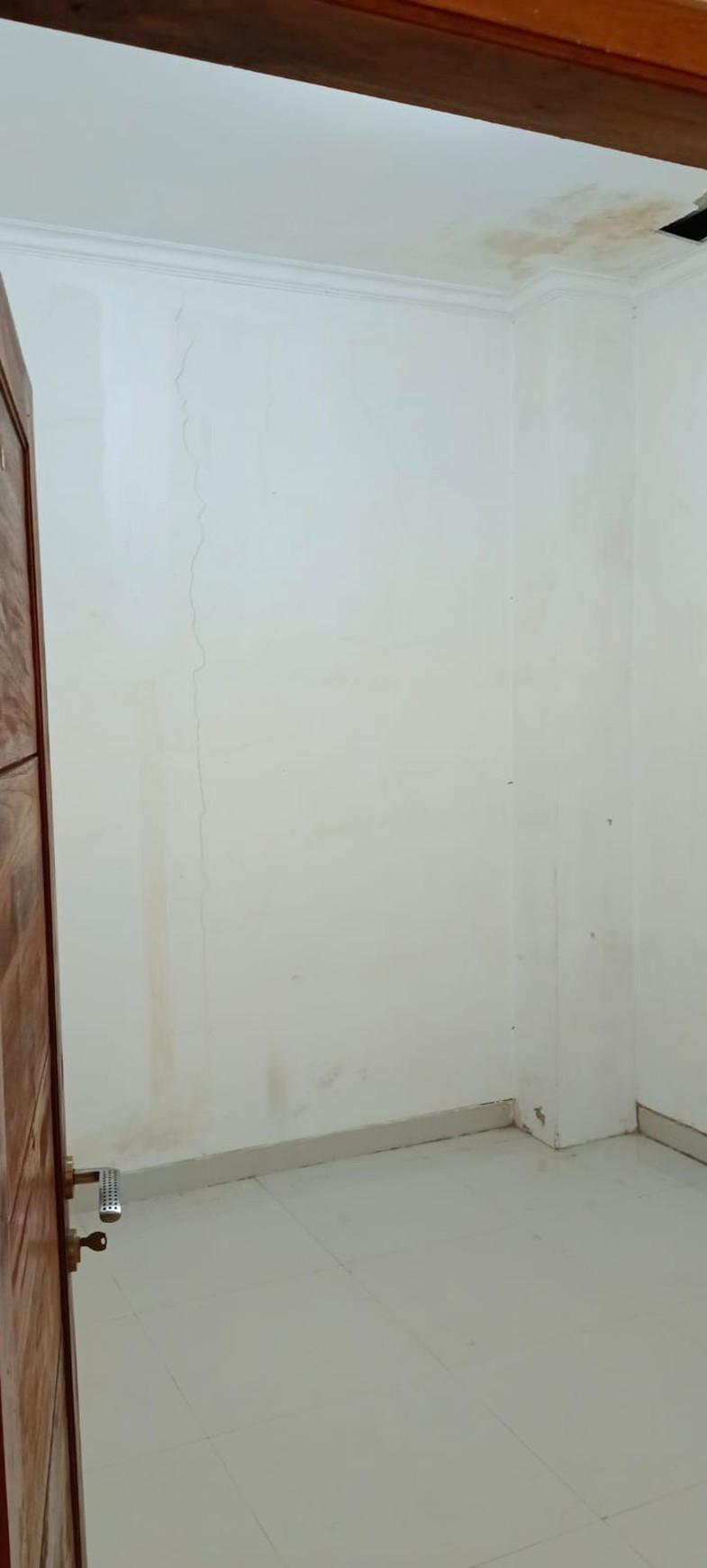 Rumah 2 Lantai Siap Huni dan Lokasi Strategis @Bintara Jaya.