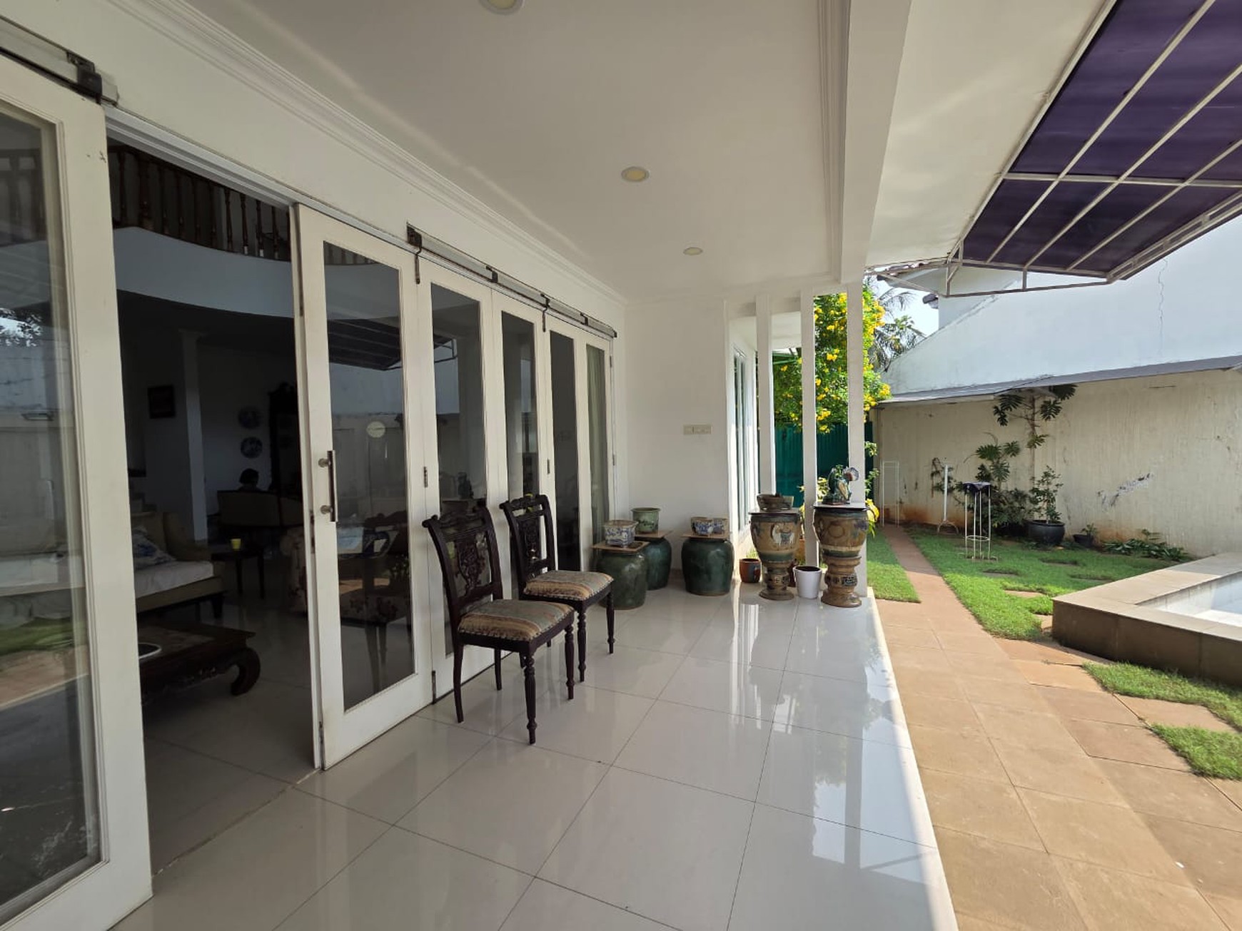 Rumah Mewah Siap Huni dengan Kolam Renang Pribadi di Bintaro Jaya