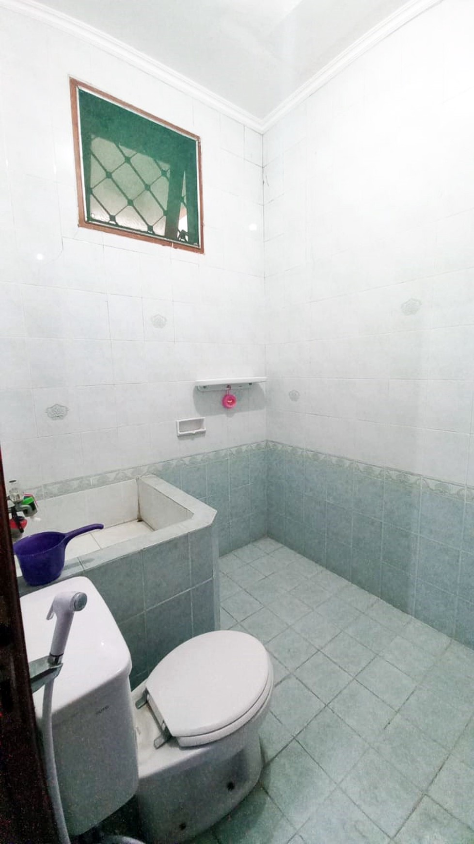 Rumah di Dharmahusada Regency Surabaya Timur, 2 Lantai, SIAP HUNI