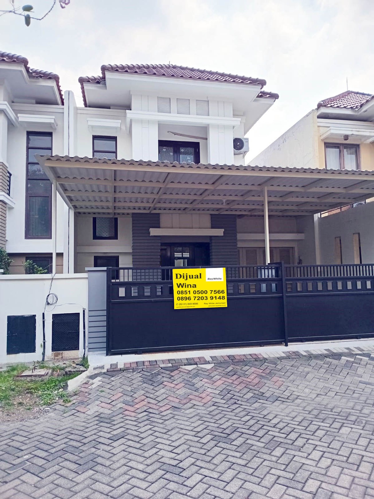 Rumah di Central Park A. Yani Surabaya Selatan, Minimalis, 2 Lantai, SIAP HUNI !!! - WNA -