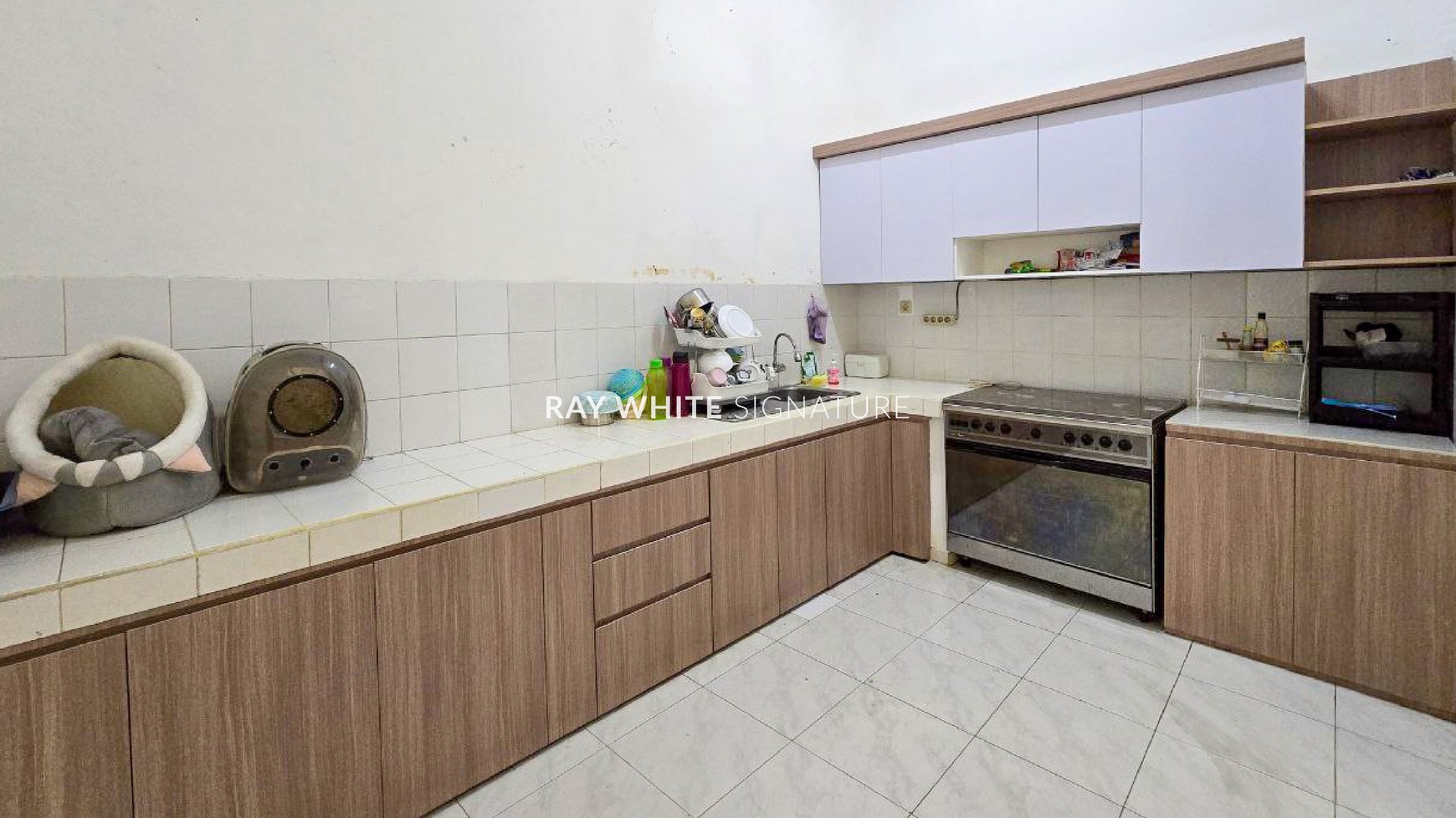Dijual Rumah 2 Lantai Layak Huni di Tebet