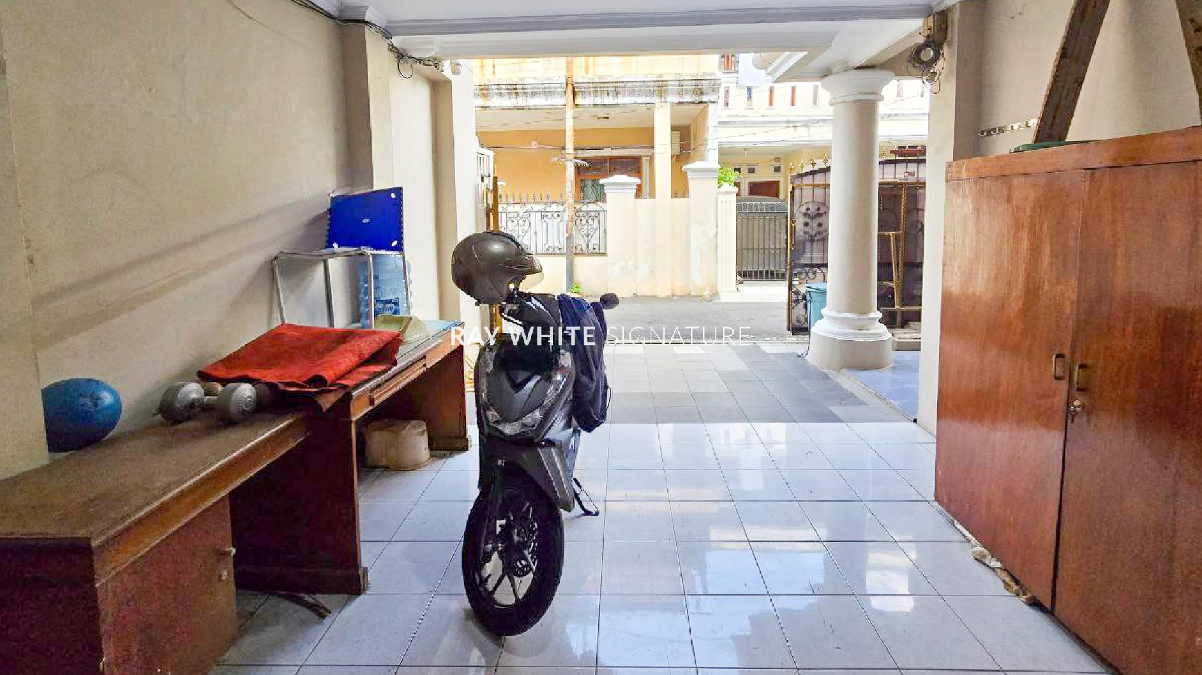 Dijual Rumah 2 Lantai Layak Huni di Tebet
