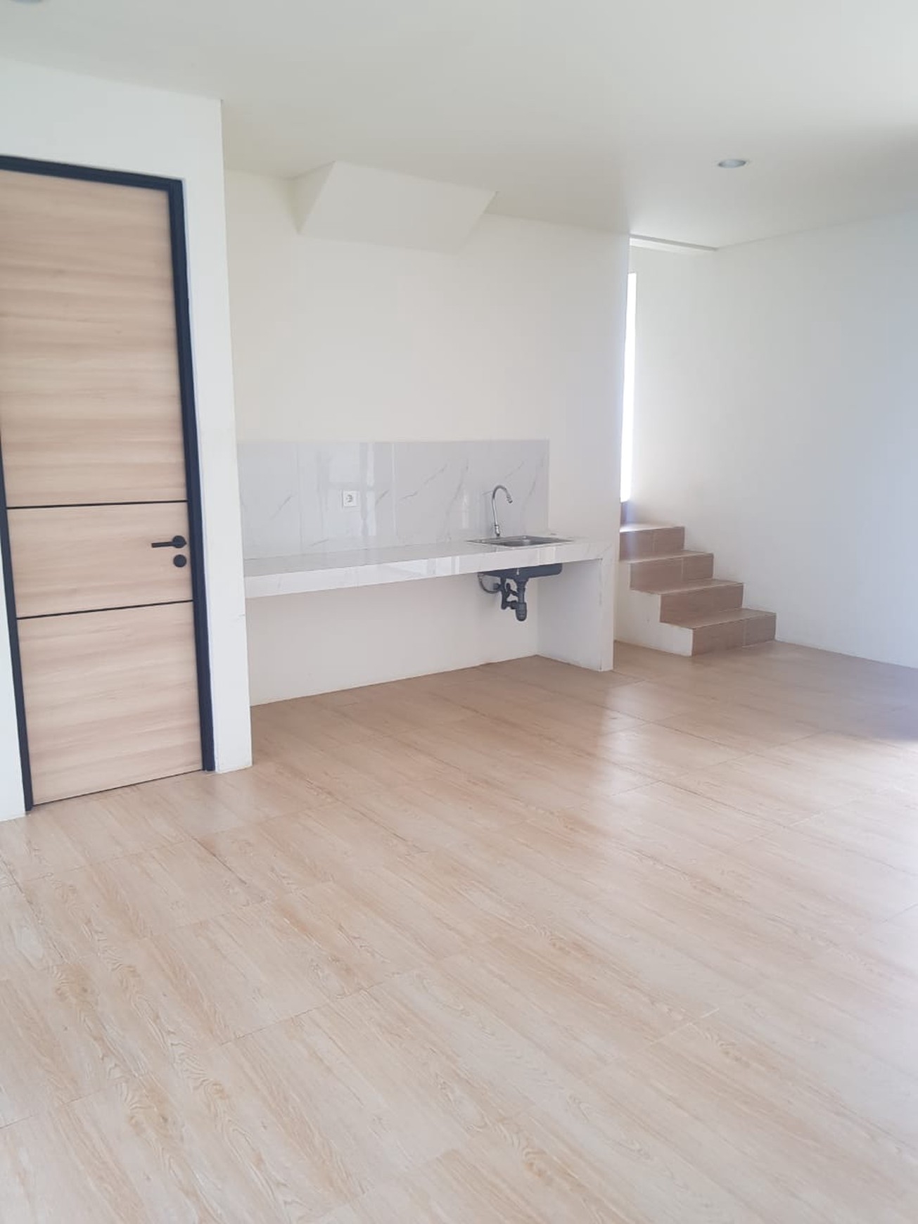 Dijual rumah minimalist modern di Cendana Parc - Lippo Karawaci Tangerang