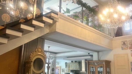 Rumah Mewah Luas di Jakarta Timur LT 610 LB 400 2 Lantai sudah SHM