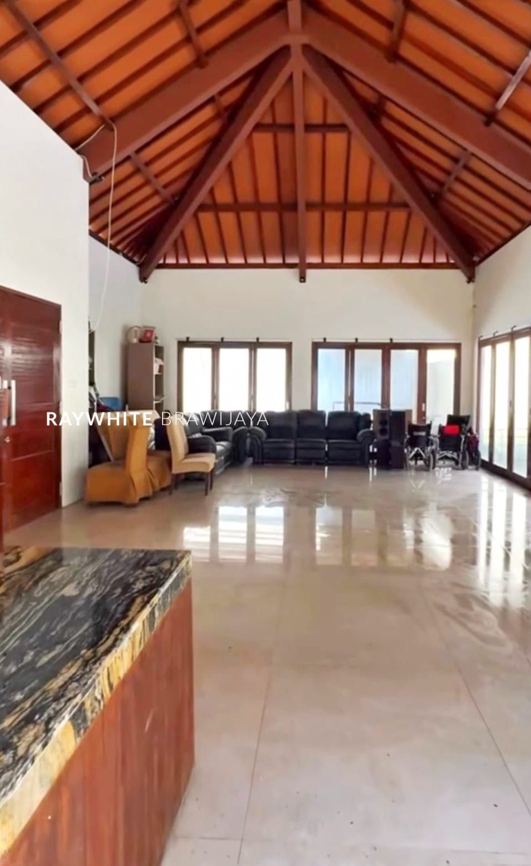Villa Style Bali Siap Huni Area Sentul City