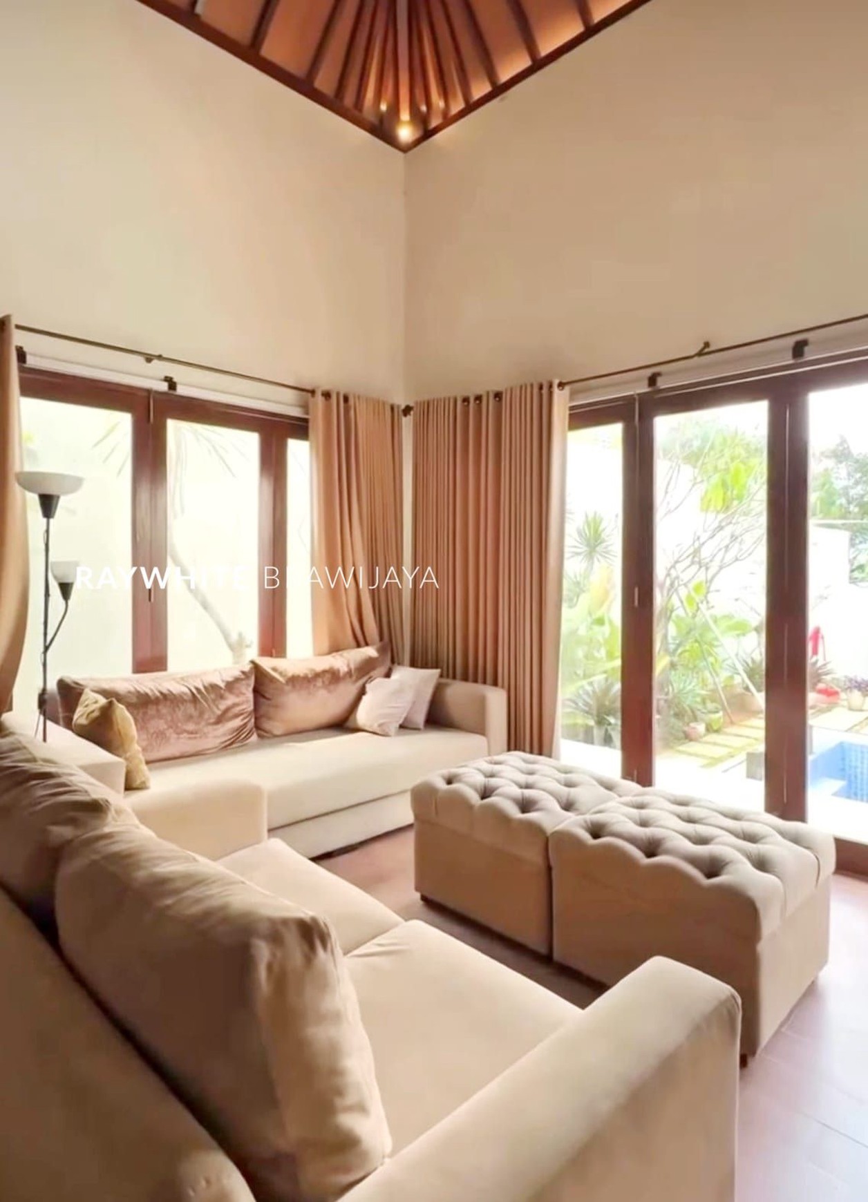 Villa Style Bali Siap Huni Area Sentul City