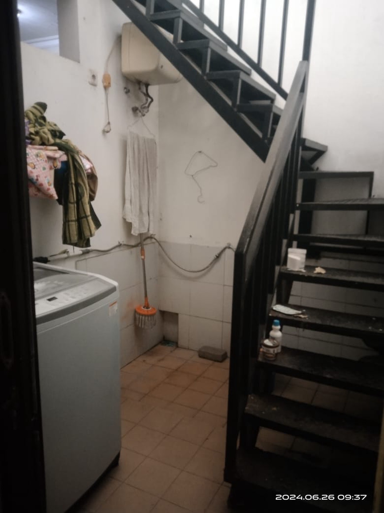 Dijual Rumah 2,5 Lantai Siap Huni di Graha Asri Sukodono - LT 90 m&#xb2; / LB 190 m&#xb2;