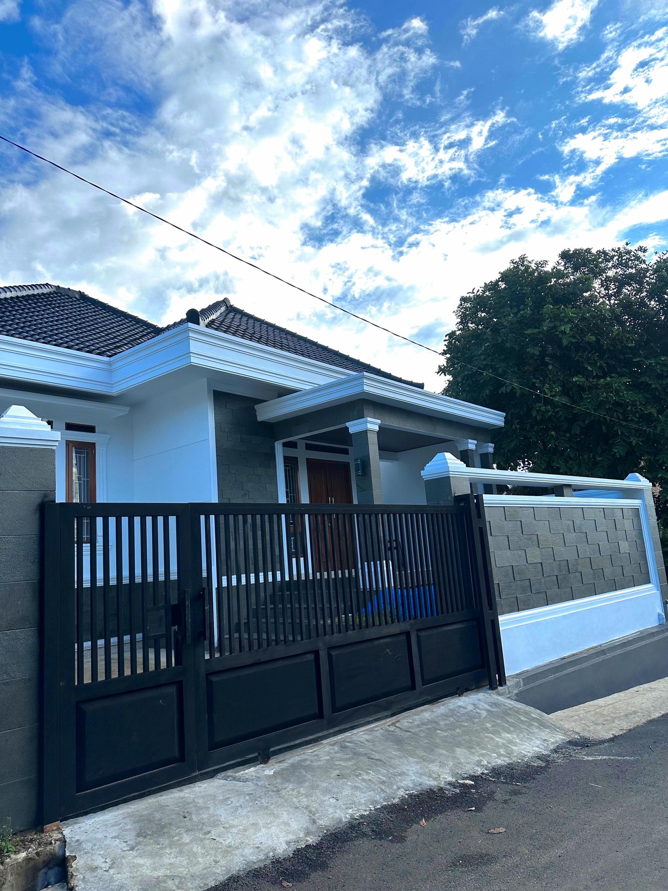 di jual rumah di langkapura bagus