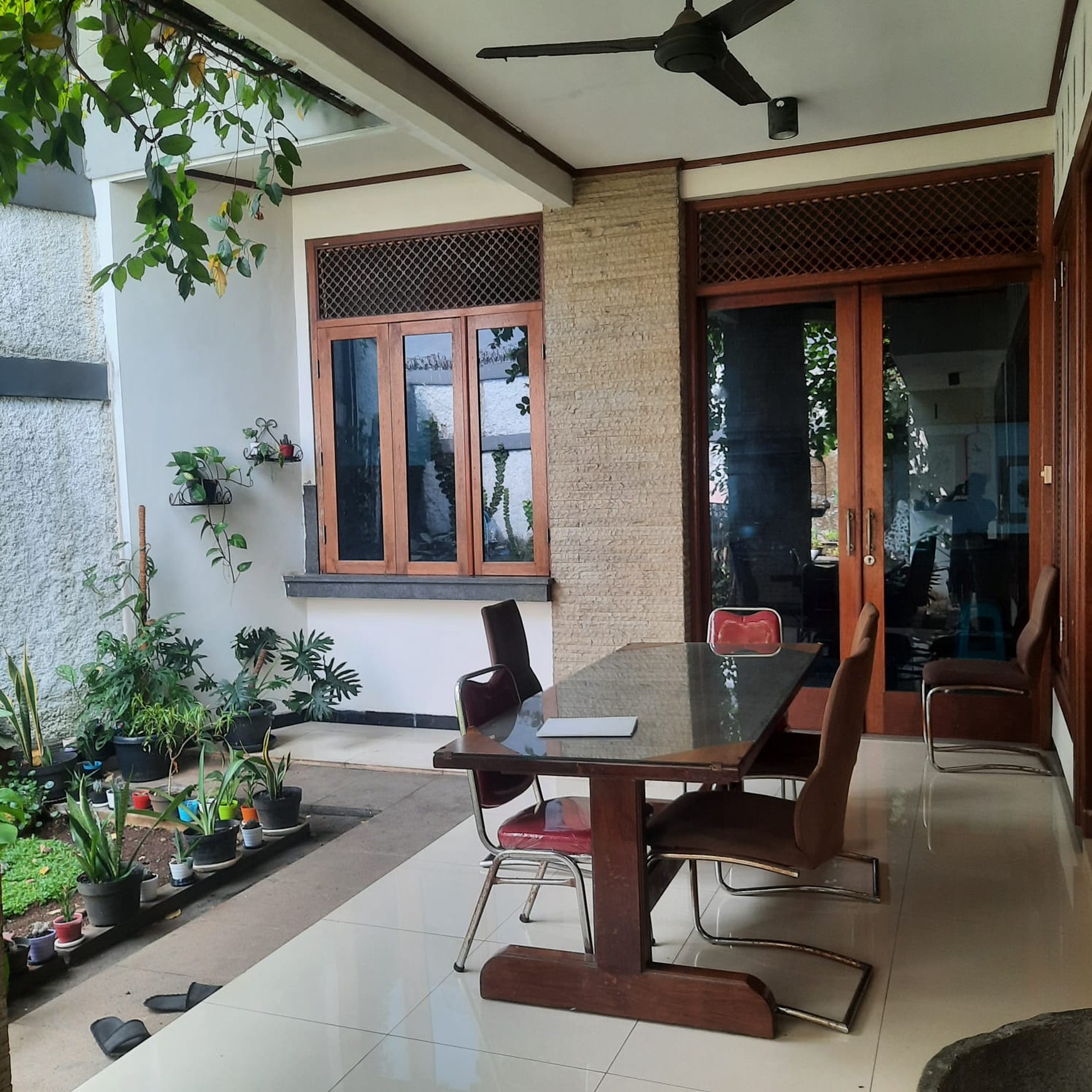 Turun Harga Lagi. Rumah Dijual di Kucica Bintaro Jaya Sektor 9 Harga Rp. 3,9 M LT 221 LB 230