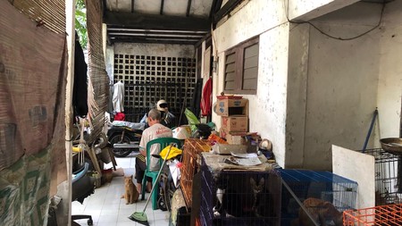 Di jual Rumah Lama  di Jl Gandaria Kramat Pela Kebayoran Baru Jakarta Selatan 