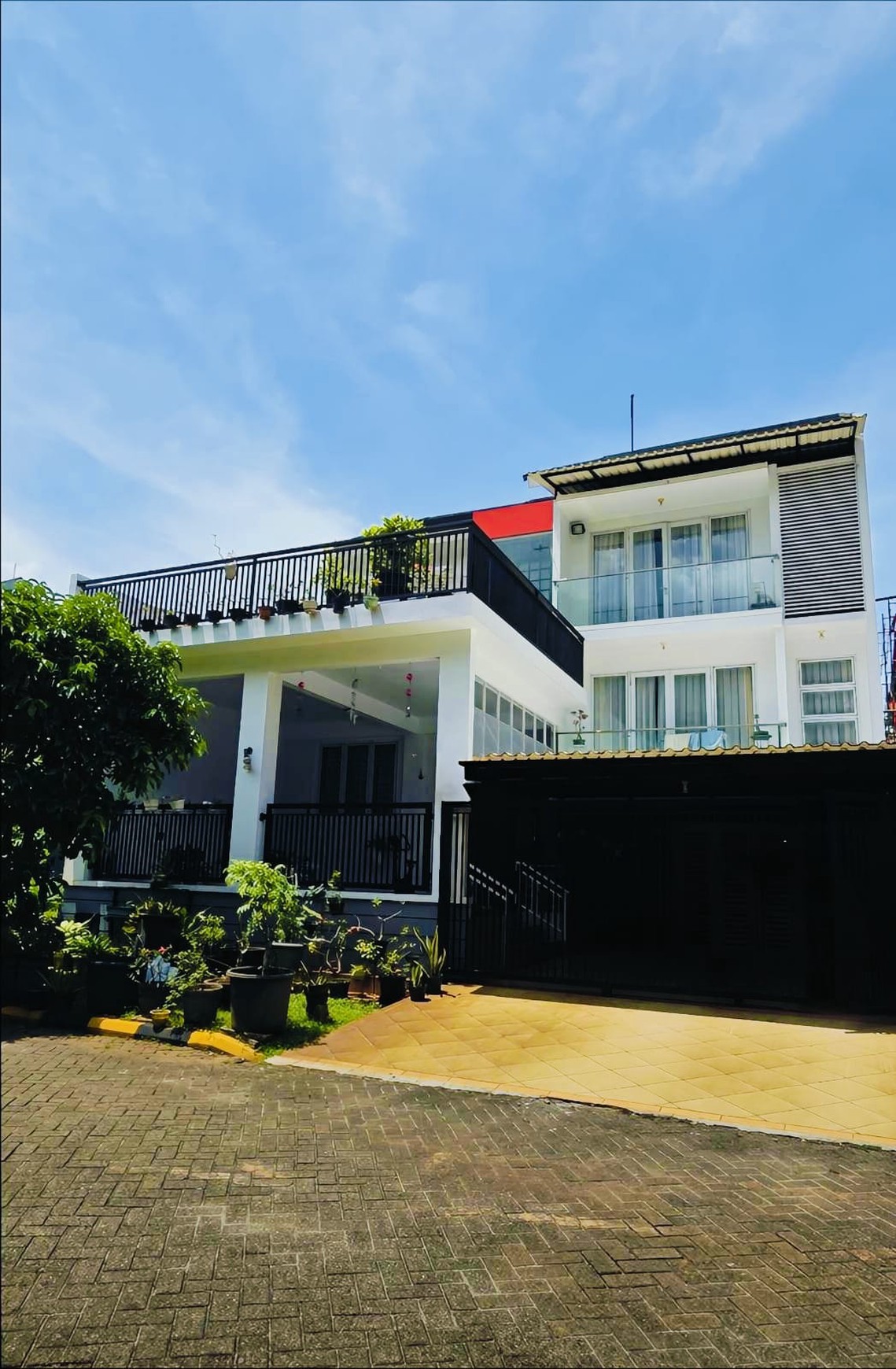 Rumah Minimalis 2 Lantai Siap Huni di Puspita Loka BSD Dekat Sekolah