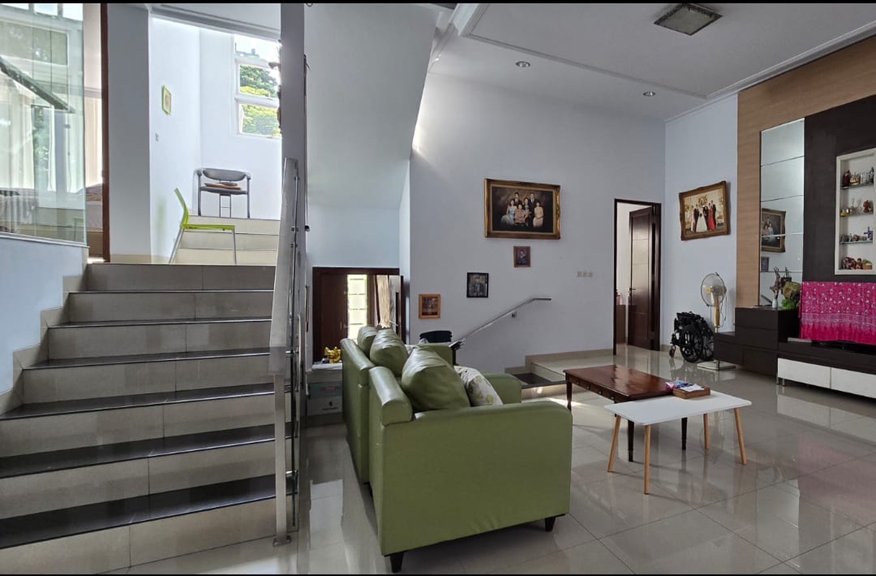 Rumah Minimalis 2 Lantai Siap Huni di Puspita Loka BSD Dekat Sekolah