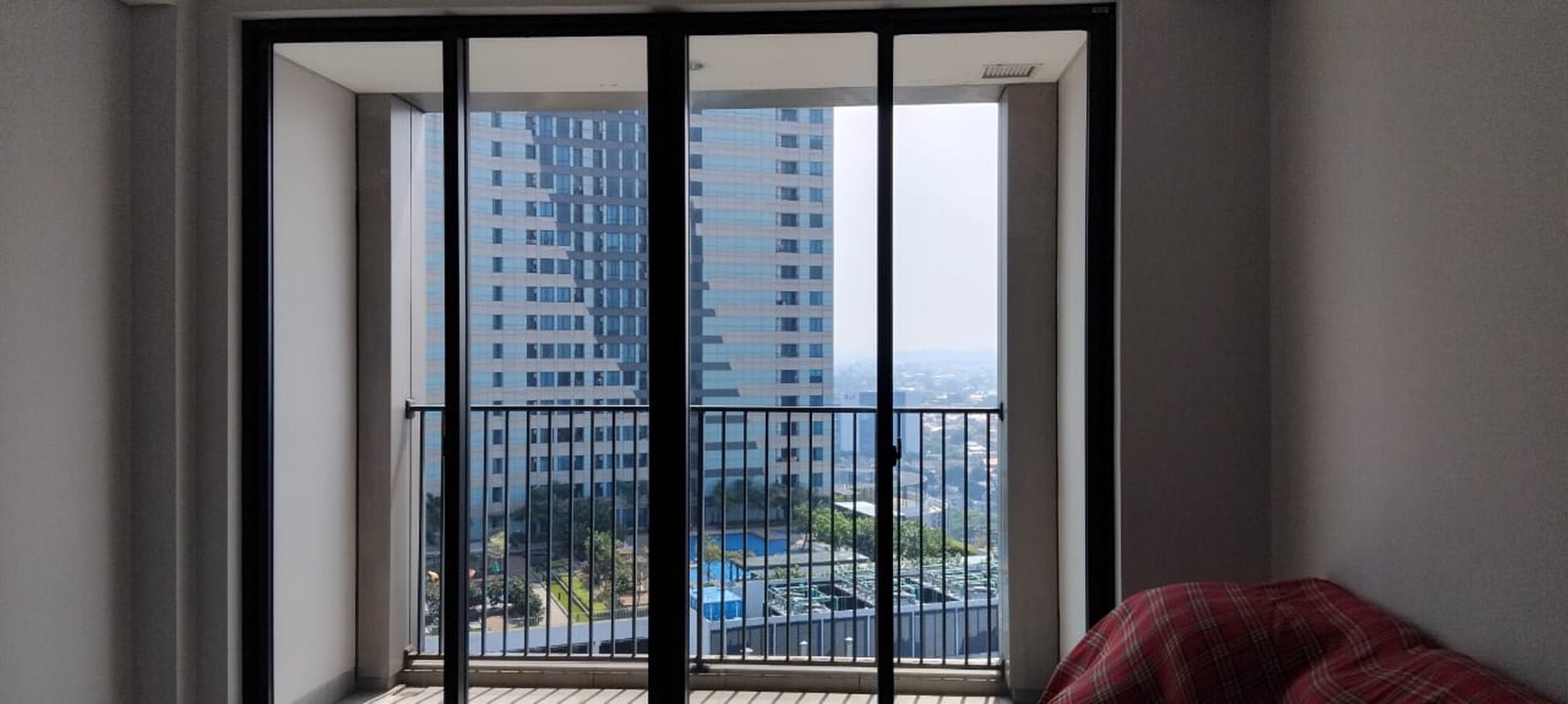 Di Jual Apartemen South Gate Tower Elegance  di Jl. Tanjung Barat Raya Pasar minggu - Jaksel EXCLUSIVE