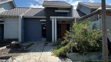 Rumah Cantik Siap Huni di Surya Breeze Spring Gedangan, Sidoarjo